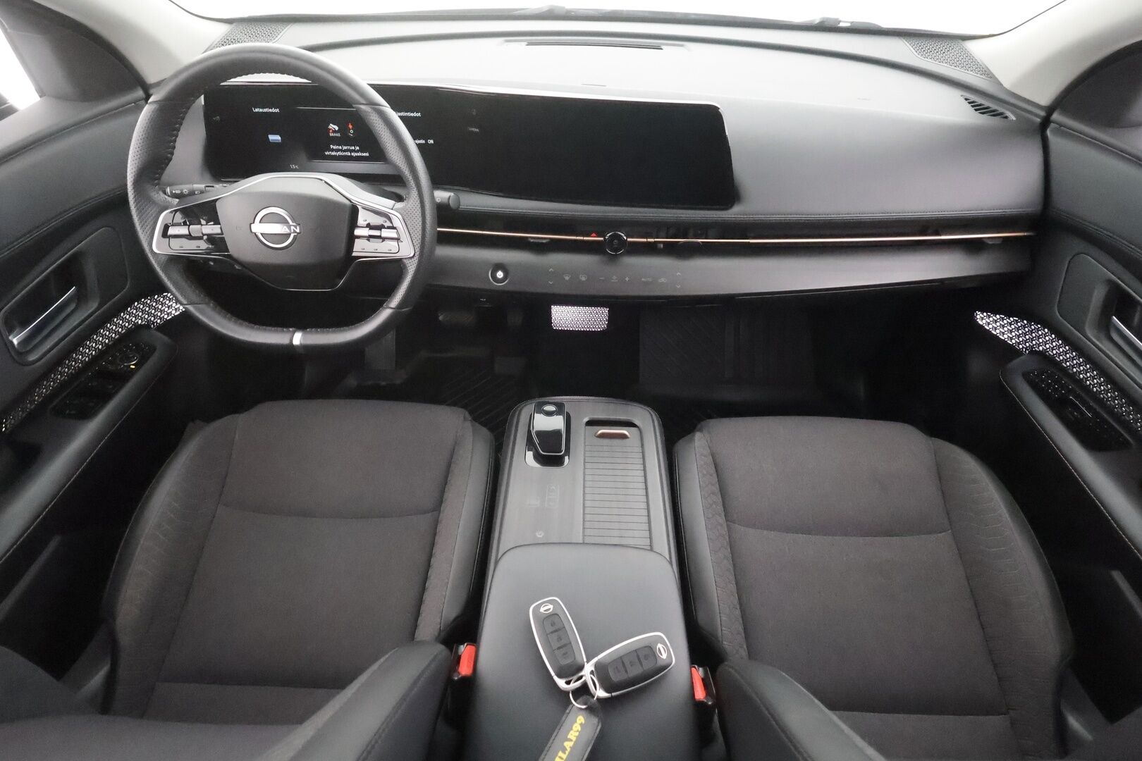 Nissan Ariya 2023 63kWh Advance 2WD 22kw charger - | ACC | 360° | Koukku | ProPilot | Sähköpenkit | Puolinahat | Sähk. takaluukku | BSW | 2x renkaat aluin | 1-om suomiauto | Merkkihuollot | 