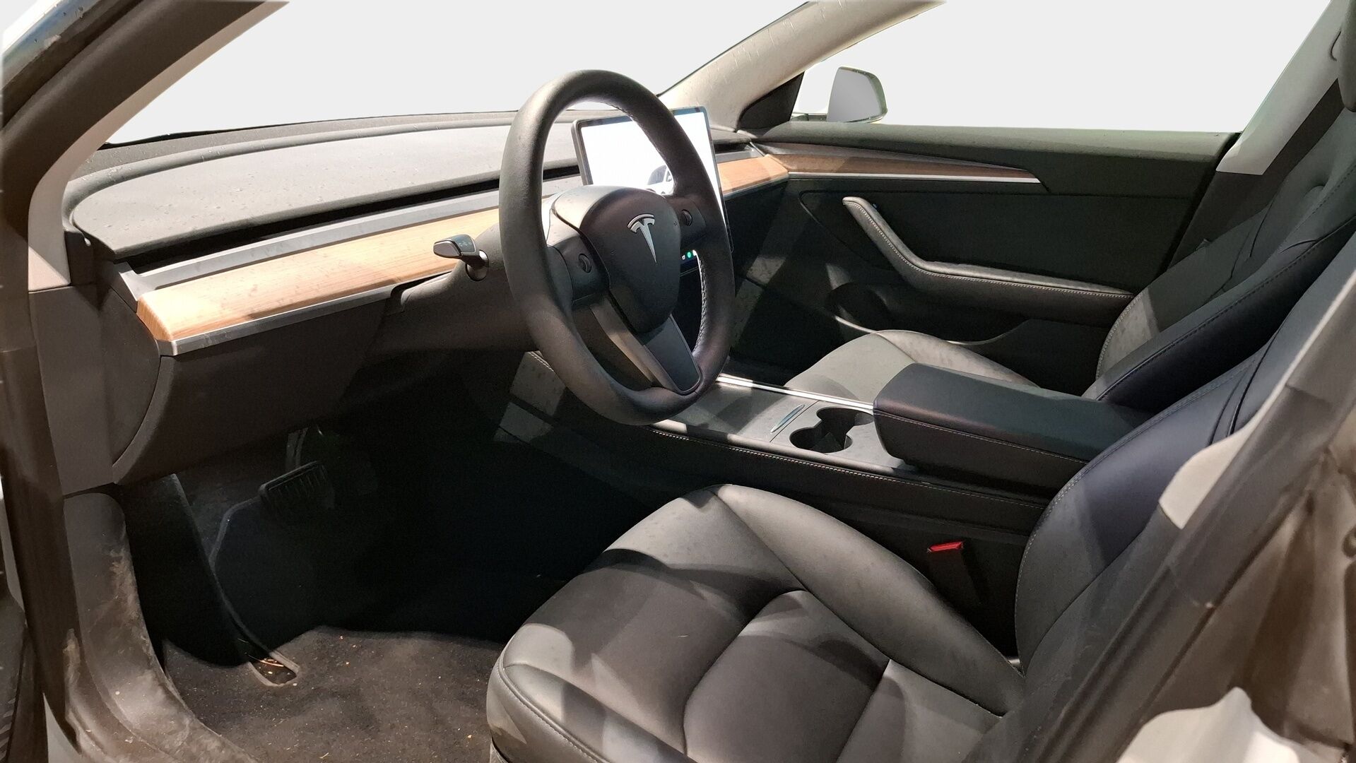 Tesla Model 3 2023 RWD / 1-om Suomi-auto / Premium audio / Matrix-led / - 3,99 % KORKOTARJOUS TÄHÄN AUTOON - AMD Ryzen / Lämpöpumppu / Lasikatto / 