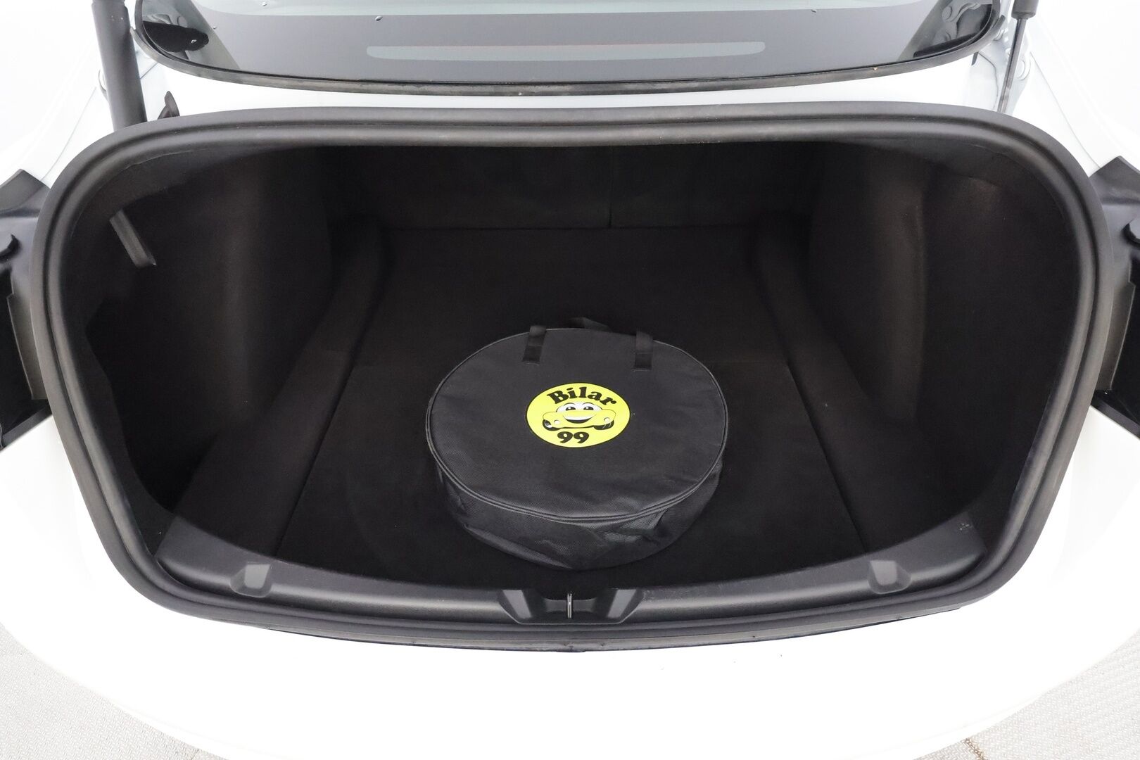 Tesla Model 3 2023 Long-Range RWD - | ILP | Lasikatto | ACC | Matrix-LED | P.Kamera | Muistipenkki |  Premium Speakers | Navi | Kaistavahti | Keyless | 1-om Suomi-auto | 2x Latauskaapelit | Kahdet renkaat |