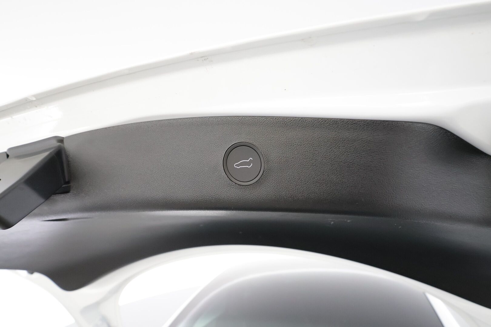Tesla Model 3 2023 Long-Range RWD - | ILP | Lasikatto | ACC | Matrix-LED | P.Kamera | Muistipenkki |  Premium Speakers | Navi | Kaistavahti | Keyless | 1-om Suomi-auto | 2x Latauskaapelit | Kahdet renkaat |