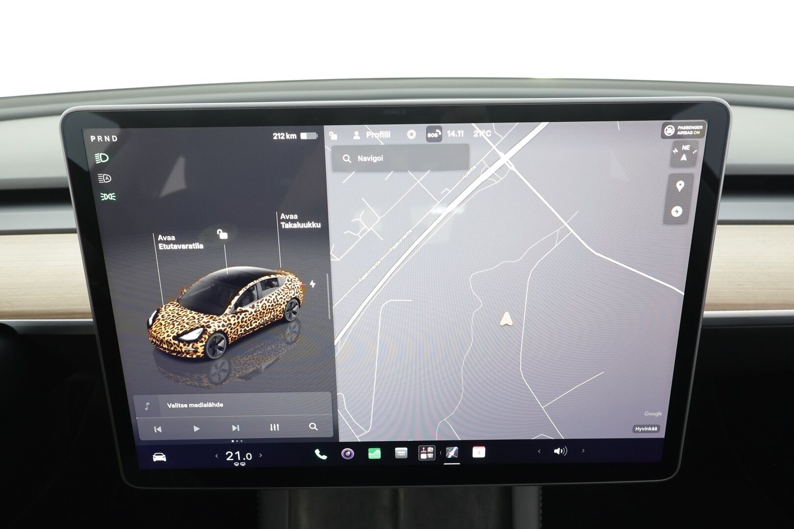 Tesla Model 3 2023 Long-Range RWD - | ILP | Lasikatto | ACC | Matrix-LED | P.Kamera | Muistipenkki |  Premium Speakers | Navi | Kaistavahti | Keyless | 1-om Suomi-auto | 2x Latauskaapelit | Kahdet renkaat |