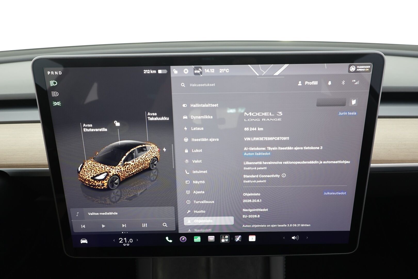 Tesla Model 3 2023 Long-Range RWD - | ILP | Lasikatto | ACC | Matrix-LED | P.Kamera | Muistipenkki |  Premium Speakers | Navi | Kaistavahti | Keyless | 1-om Suomi-auto | 2x Latauskaapelit | Kahdet renkaat |