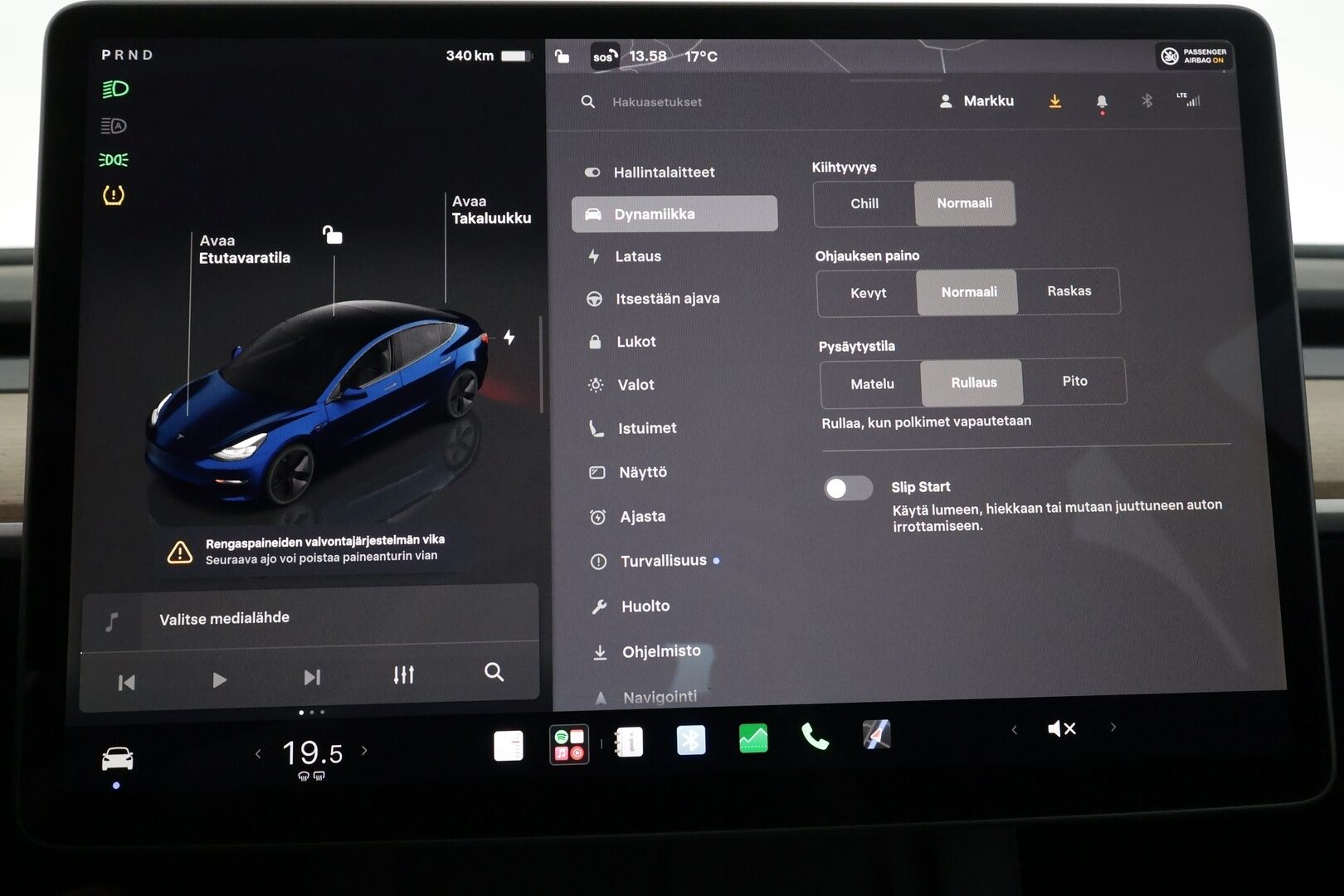 Tesla Model 3 2023 RWD - | 1-om suomiauto | ACC | ILP | Ryzen | Lasikatto | Matrix | Sähkönahat | Muistipenkki | P.kamera | Keyless | Autosteer | 2x renkaat aluin | ALV |