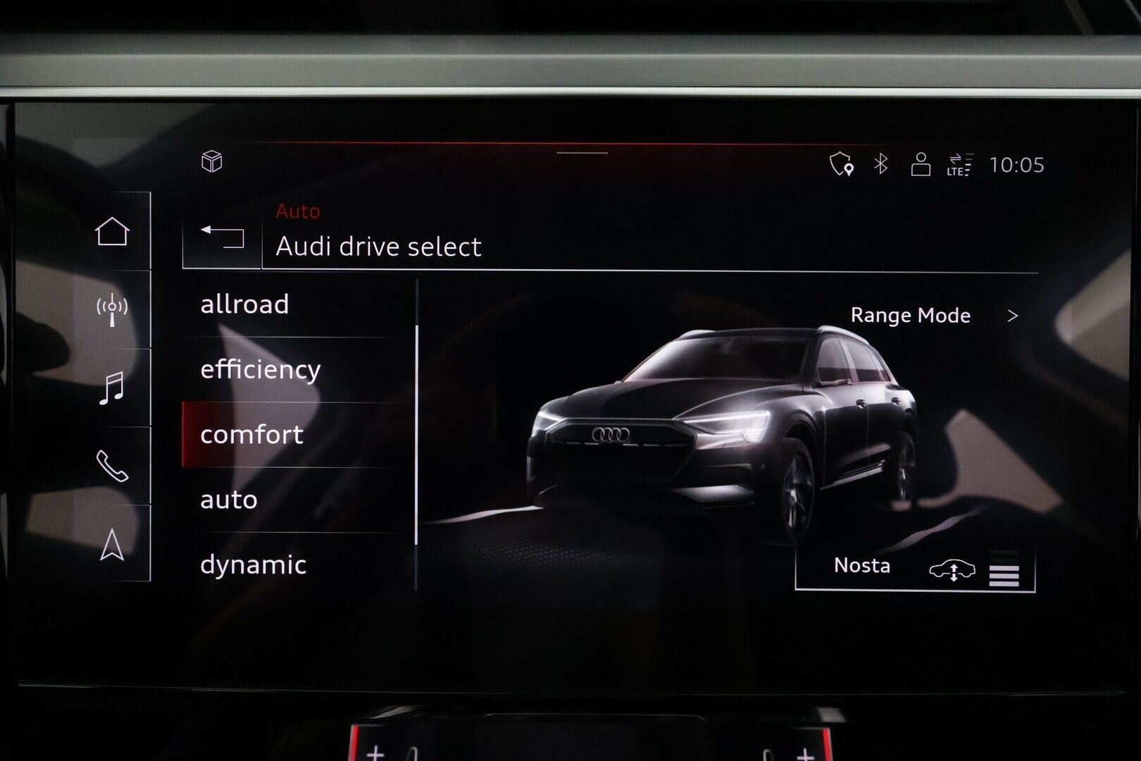 Audi Q8 e-tron 2023 55 e-tron quattro **360° / Adapt.Vakkari / Bang&Olufsen / Matrix-LED / Sporttipenkki Muistilla / Koukku / Navi** - 2,99 % KORKOTARJOUS TÄHÄN AUTOON - Akku kuntotarkastettu / Suomi-auto / Kahdet Renkaat 