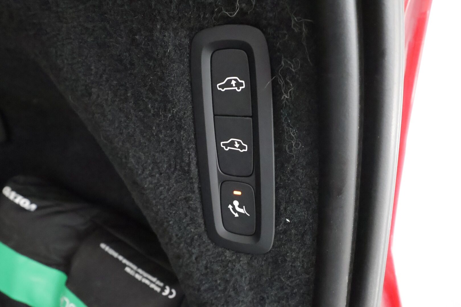 Volvo XC90 2022 T8 TwE AWD R-Design 7-p * Webasto / Koukku / ACC / Panorama / B&O / Full-LED / 360° / Sportit Muistilla / Ilma-alusta * - Akku kuntotarkastettu / Kahdet renkaat / Merkkihuollettu! * HUIPPU KAMOILLA * - HULLU BLACKWEEK KORKOTARJOUS 2,49%