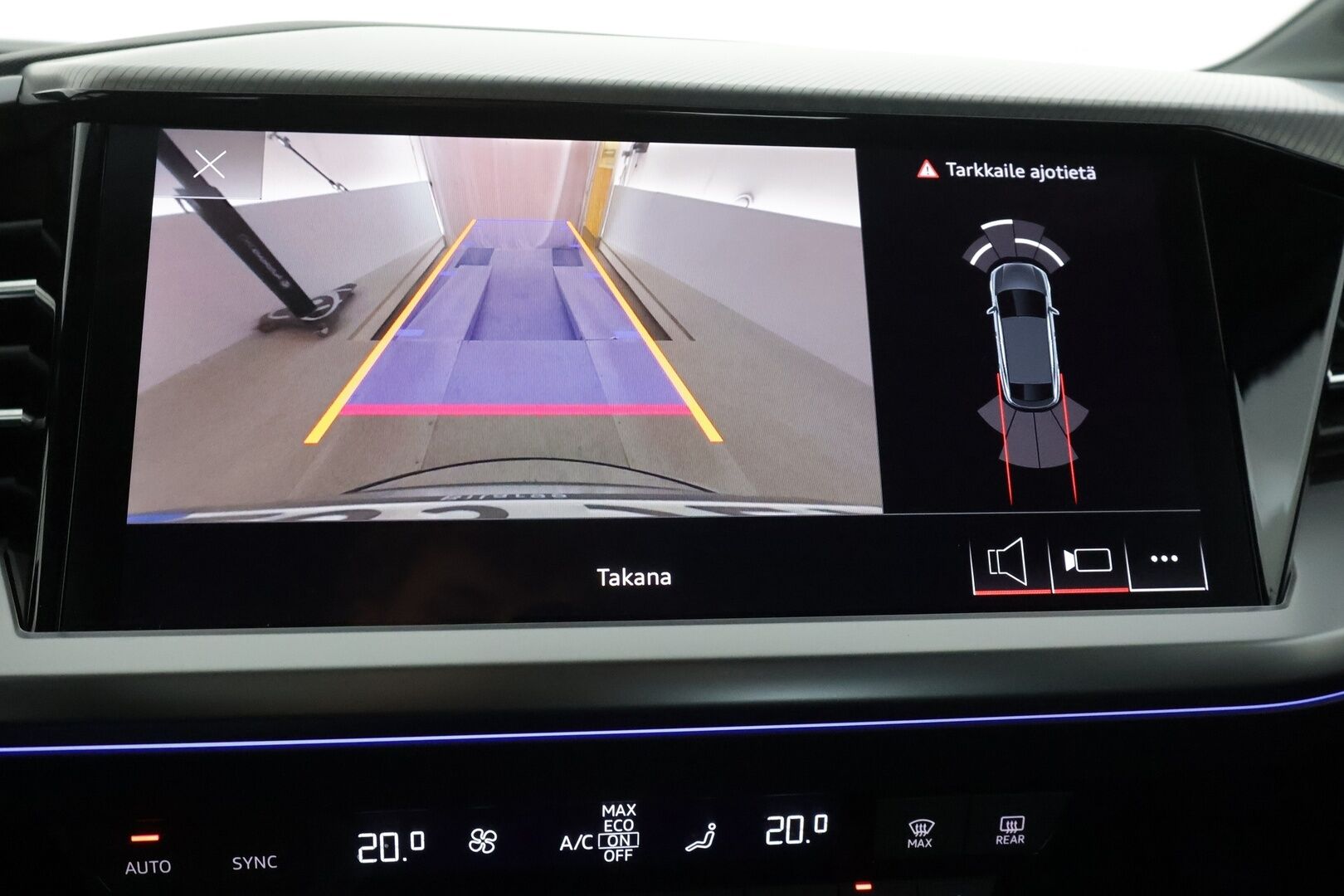 Audi Q4 e-tron 2023 40 e-tron Sportback Limited - | ACC | ILP | SONOS | Sporttipenkit | Ambient light | Keyless | Digimittaristo | P.kamera | Navi | 1-om suomiauto | 2x renkaat aluin | 