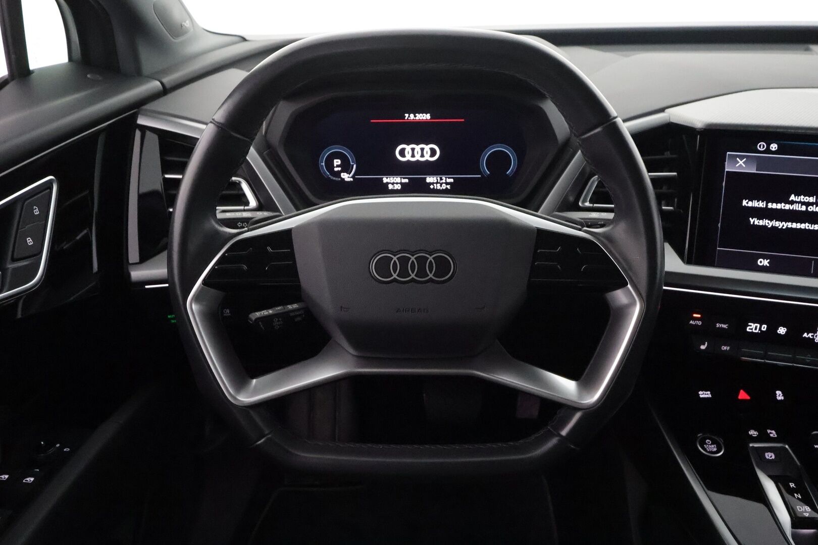 Audi Q4 e-tron 2023 40 e-tron Sportback Limited - | ACC | ILP | SONOS | Sporttipenkit | Ambient light | Keyless | Digimittaristo | P.kamera | Navi | 1-om suomiauto | 2x renkaat aluin | 