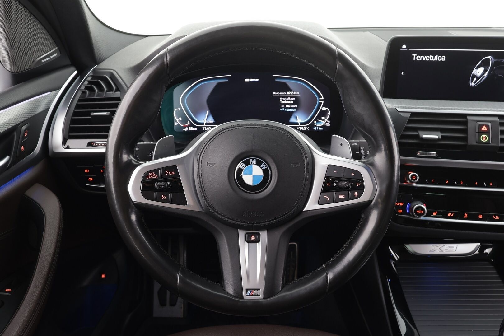 BMW X3 2020 G01 xDrive 30e A Charged Edition M Sport * H&K / Koukku / LED / 360° / Sporttinahat / Navi / Keyless * - 2x Latauskaapelit / Kahdet renkaat