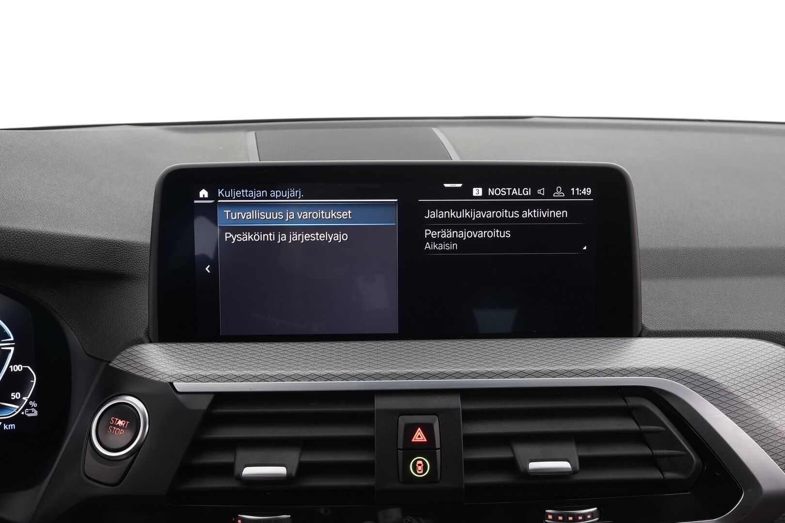 BMW X3 2020 G01 xDrive 30e A Charged Edition M Sport * H&K / Koukku / LED / 360° / Sporttinahat / Navi / Keyless * - 2x Latauskaapelit / Kahdet renkaat