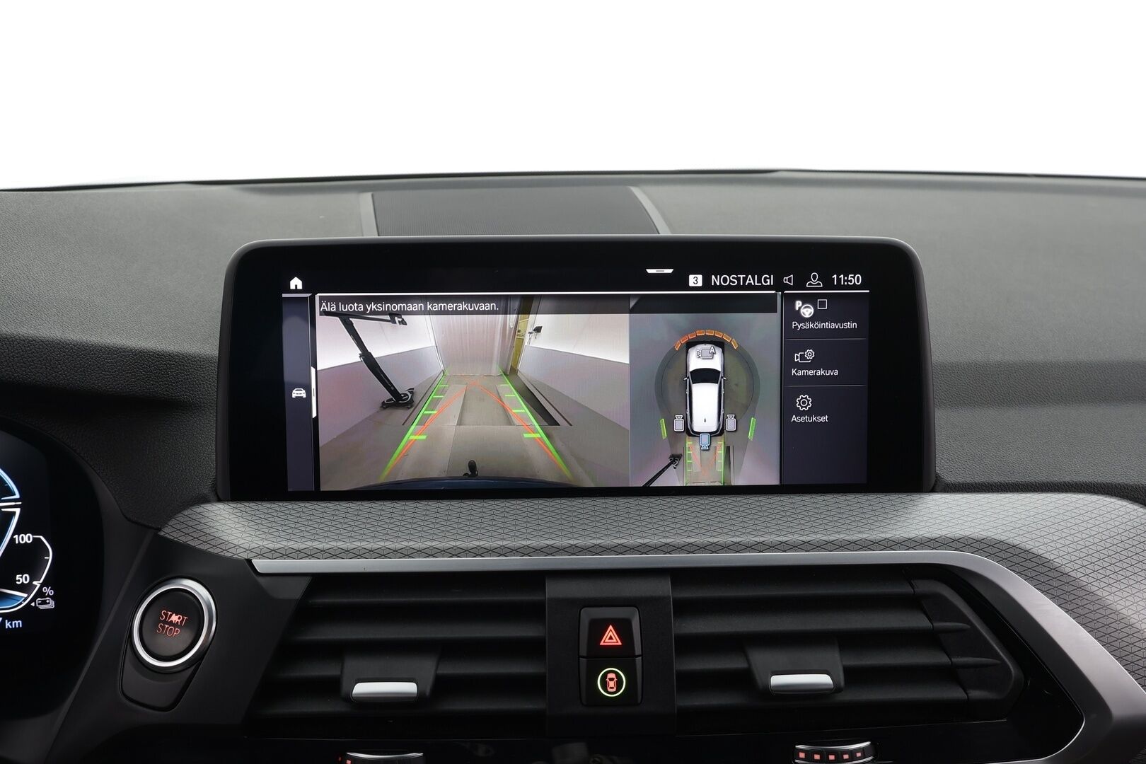 BMW X3 2020 G01 xDrive 30e A Charged Edition M Sport * H&K / Koukku / LED / 360° / Sporttinahat / Navi / Keyless * - 2x Latauskaapelit / Kahdet renkaat