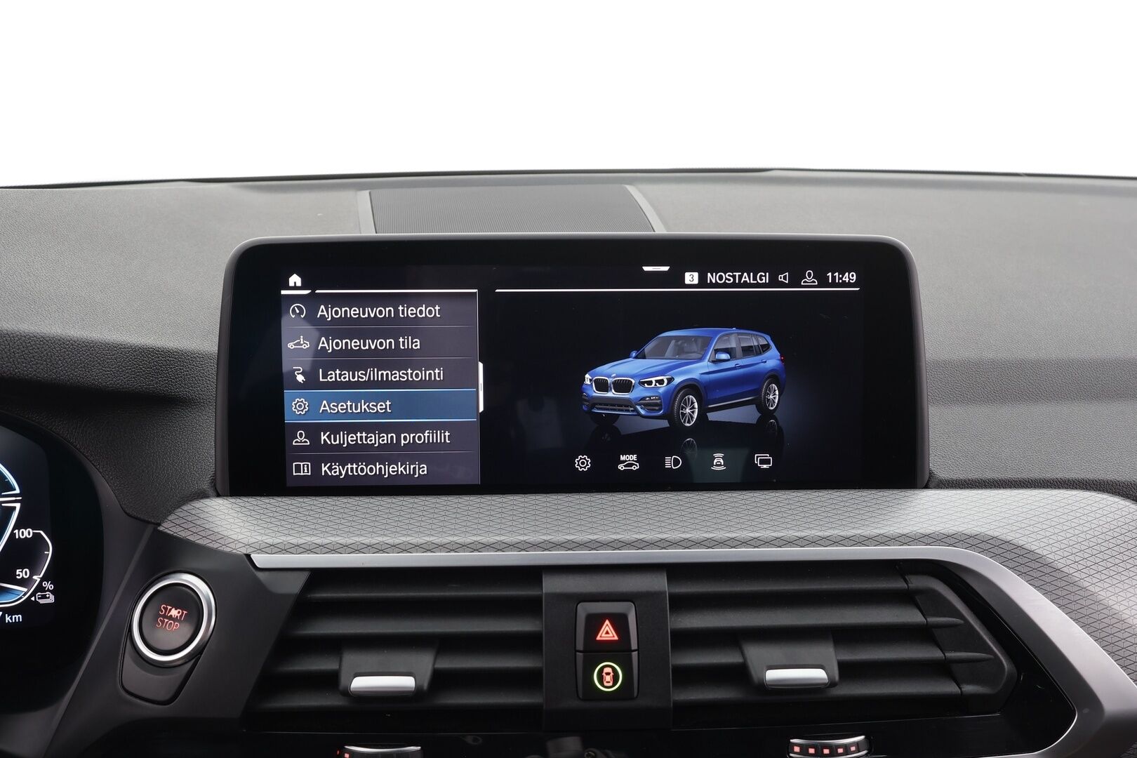 BMW X3 2020 G01 xDrive 30e A Charged Edition M Sport * H&K / Koukku / LED / 360° / Sporttinahat / Navi / Keyless * - 2x Latauskaapelit / Kahdet renkaat