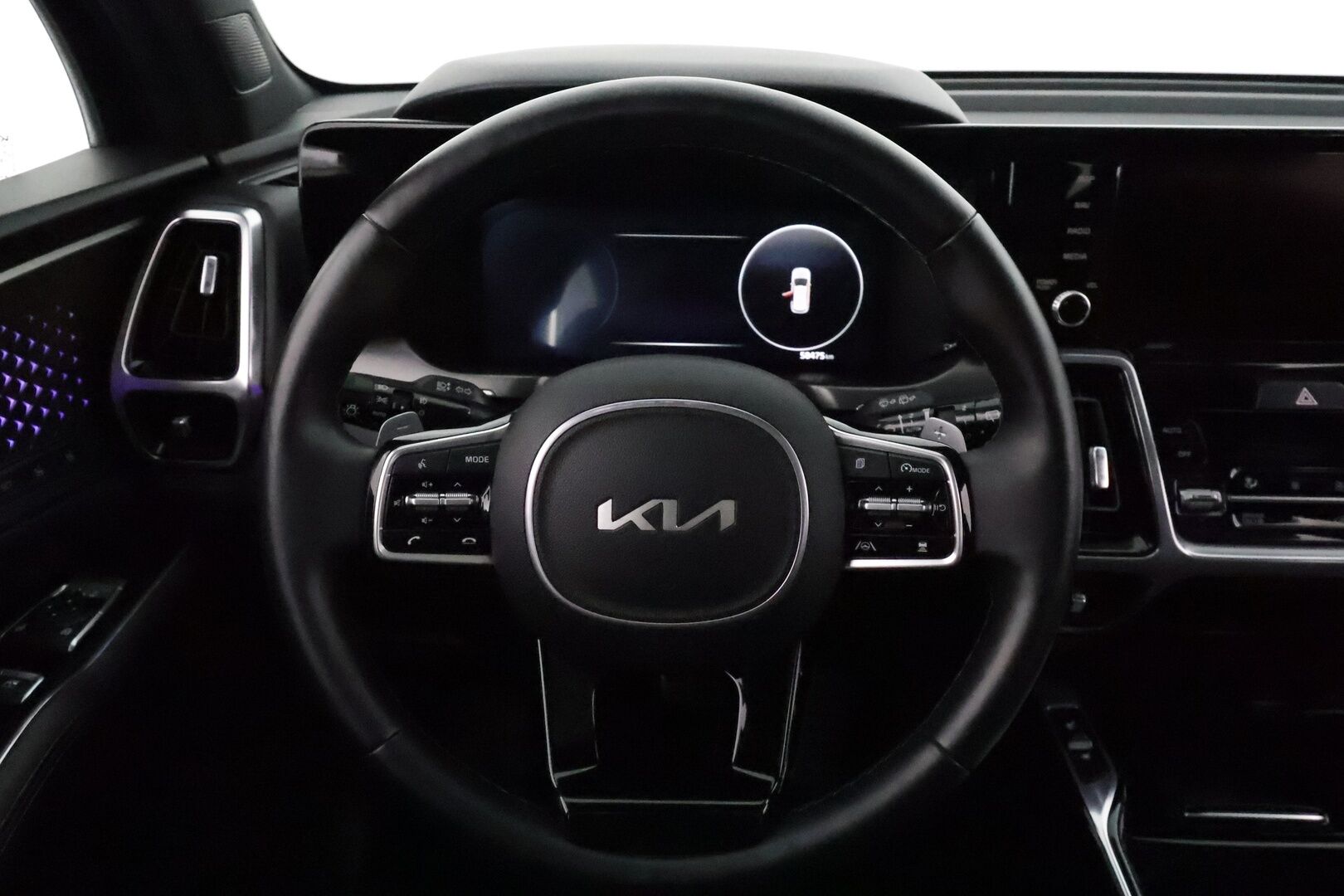 Kia Sorento 2023 1,6 T-GDI Hybrid AWD Business Luxury AT 5P **ACC / HUD / 360° / Bose / Panorama / Muistipenkki / Ilmastoidut nahat / Navi** - 3,99 % KORKOTARJOUS TÄHÄN AUTOON 23.9. ASTI! - Webasto / 1.Om Suomi-auto / Kahdet renkaat aluvanteilla