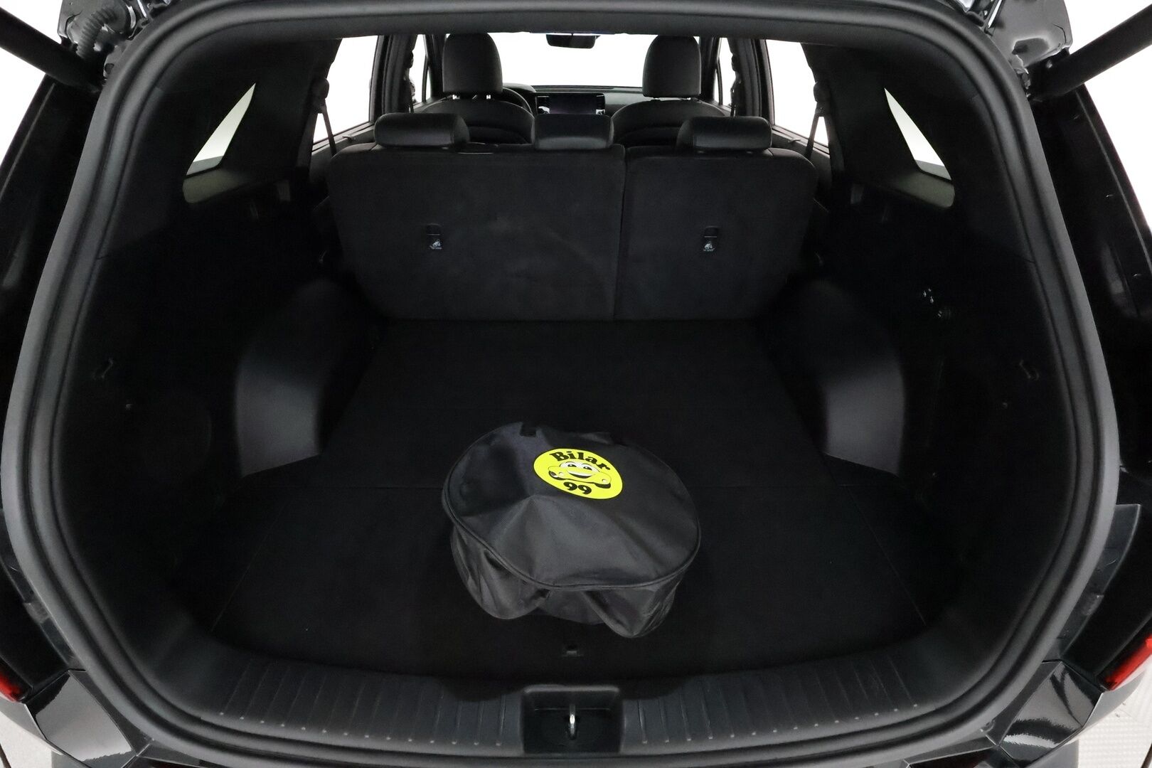 Kia Sorento 2023 1,6 T-GDI Hybrid AWD Business Luxury AT 5P **ACC / HUD / 360° / Bose / Panorama / Muistipenkki / Ilmastoidut nahat / Navi** - 3,99 % KORKOTARJOUS TÄHÄN AUTOON 23.9. ASTI! - Webasto / 1.Om Suomi-auto / Kahdet renkaat aluvanteilla