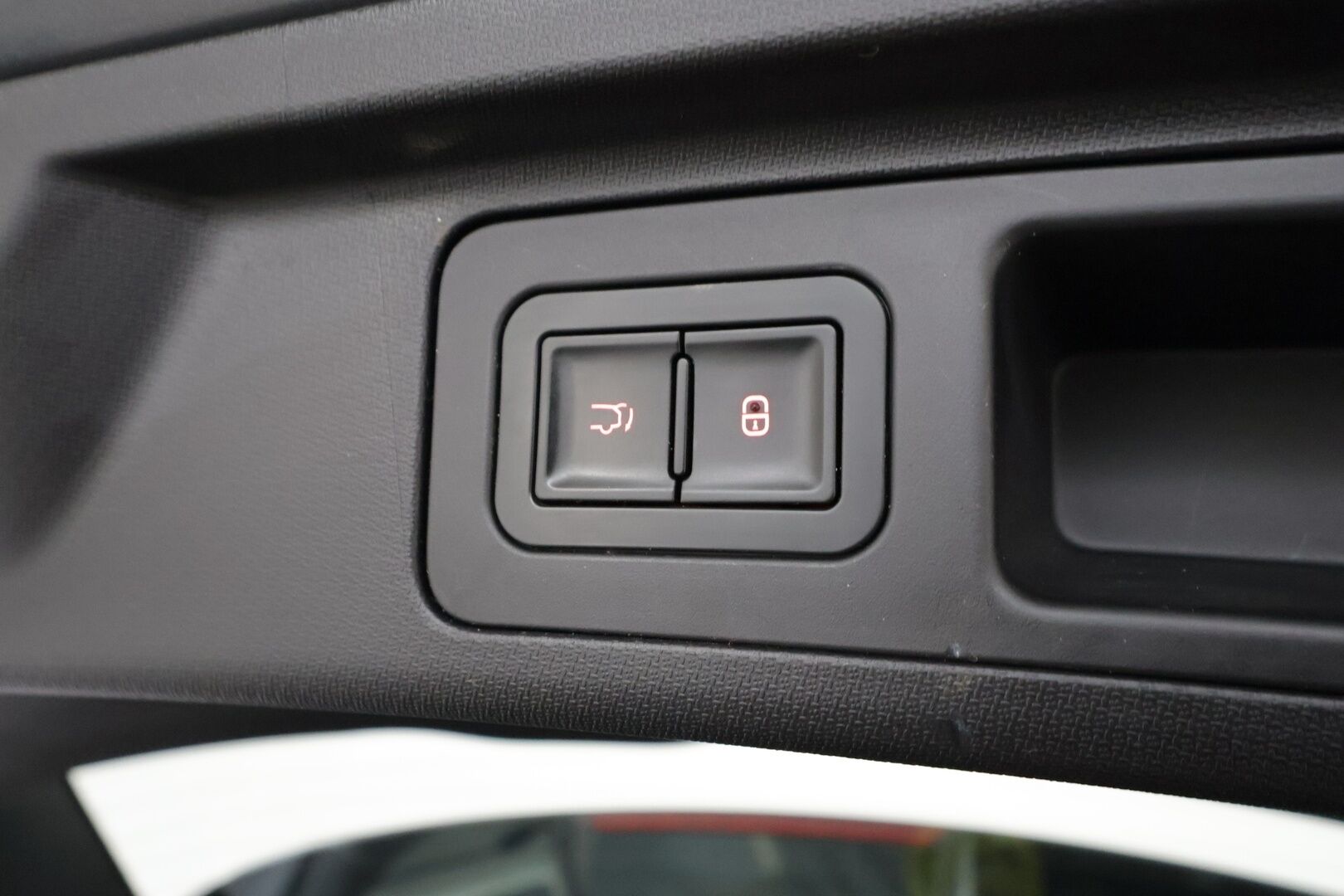 BYD Atto 3 2023 Design - | ACC | ILP | Panorama | 360° | Sähköpenkit | Nahkaverhoilu | Ambient light | Sähk. takaluukku | Lane Assist | BSM | RCTA | LED | 2x renkaat aluin | 