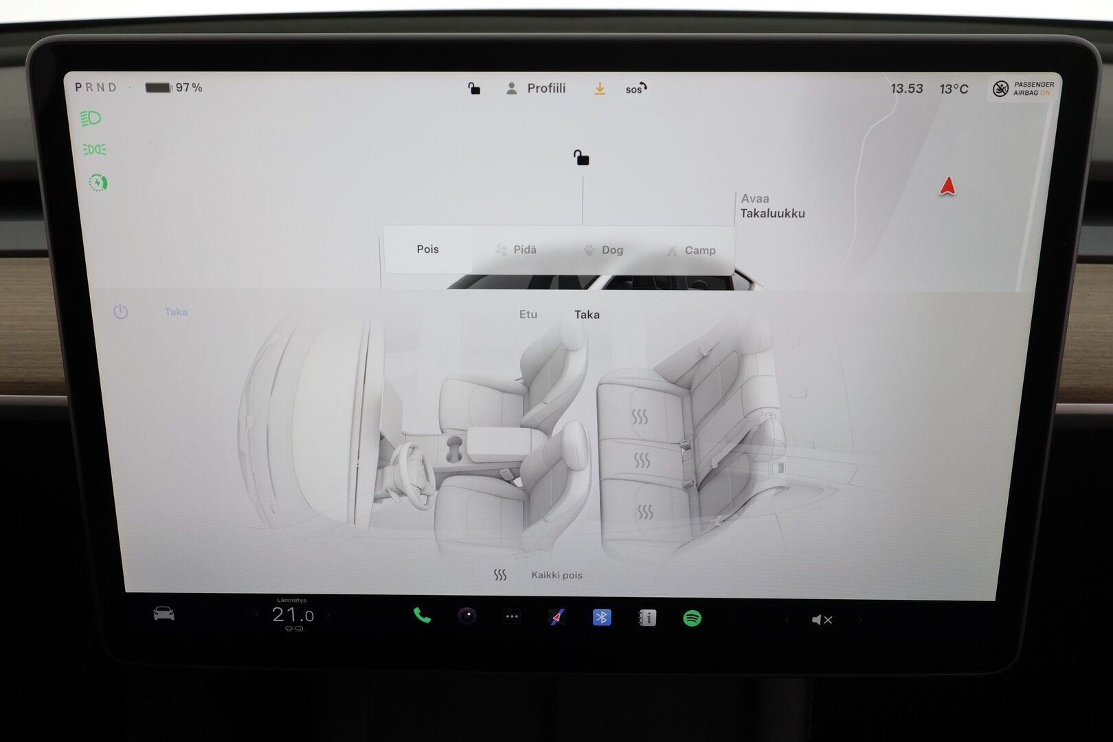Tesla Model Y 2023 Long Range * Koukku / ILP / ACC / Lasikatto / Matrix-LED / P.Kamera / Muistipenkki / Premium Audio / Navi / Keyless * - Kahdet renkaat - HULLUT JOULUT KORKOTARJOUS 2,49% 
