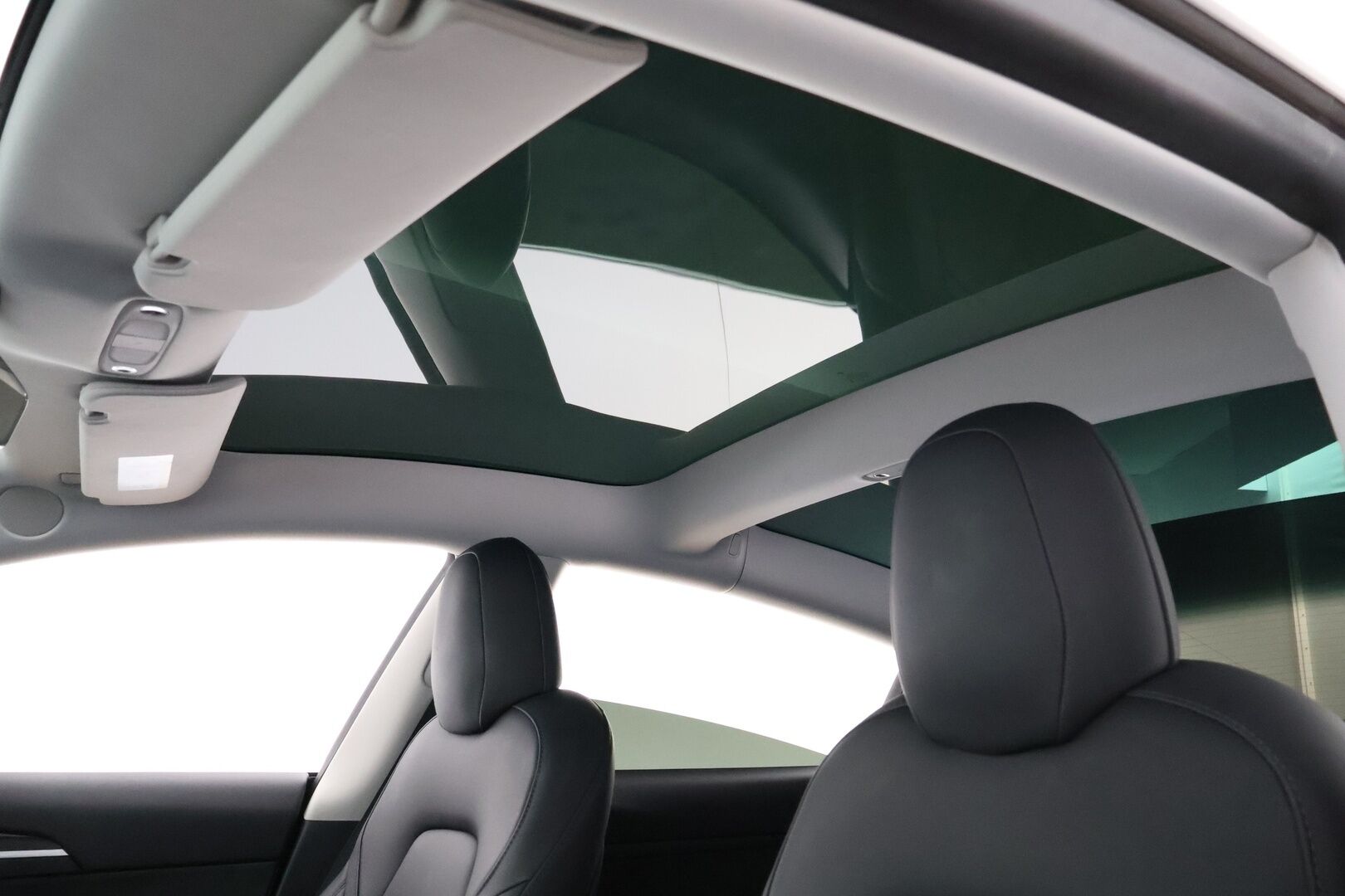 Tesla Model 3 2023 Standard Range Plus - AMD Ryzen / Lämpöpumppu / Lasikatto / Matrix-LED / Adapt.Vakkari / P.Kamera / Juuri saapunut Tampereelle!