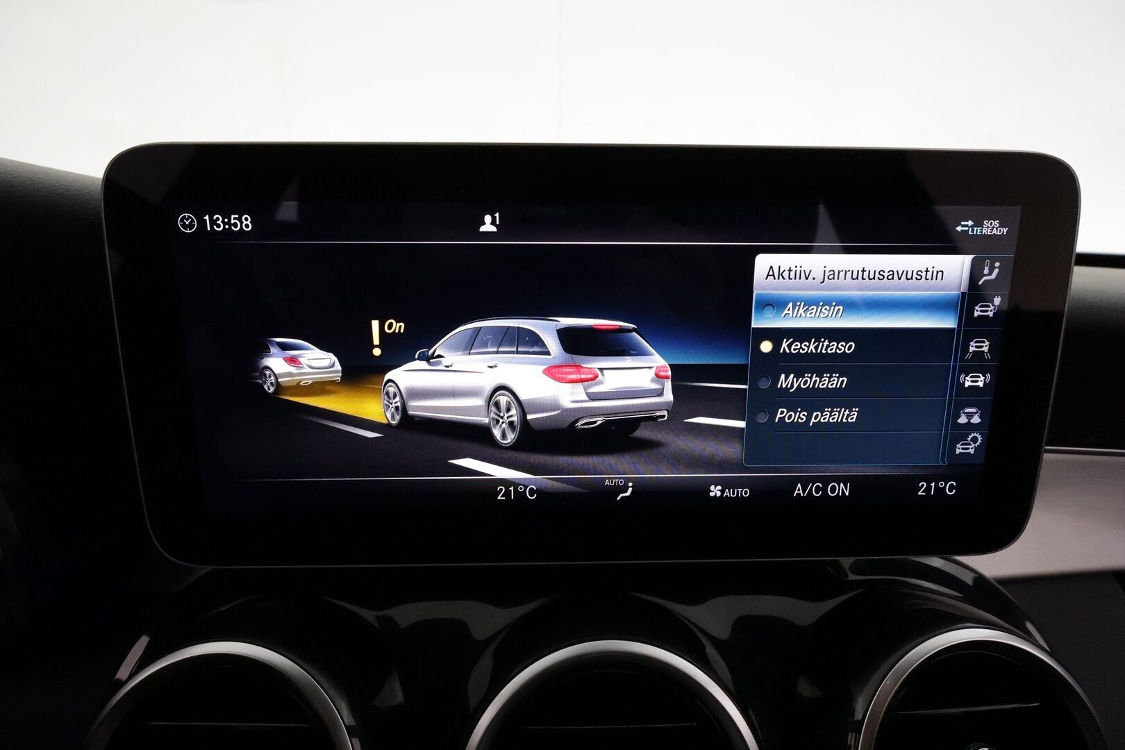 Mercedes-Benz C 2020 300 de T A Business AMG Edition EQ Power **Multibeam / Koukku / P.kamera / Sporttipenkit / Navi / Digimittaristo** - 2x Latauskaapelit / Kahdet Renkaat