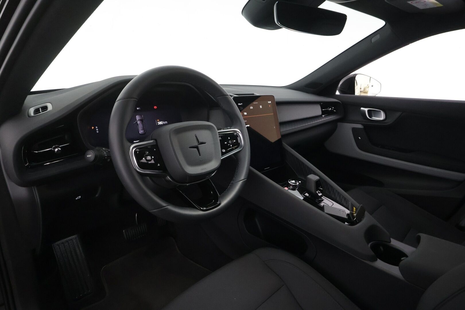 Polestar 2 2024 Long range Dual motor, 310kW, 82kWh - | Pilot assist | Pixel-LED | 360-Kamera | High Performance Audio | Muistipenkki | Keyless | Apple&Android | Suomi-auto | Merkkihuollettu | Kahdet Renkaat |