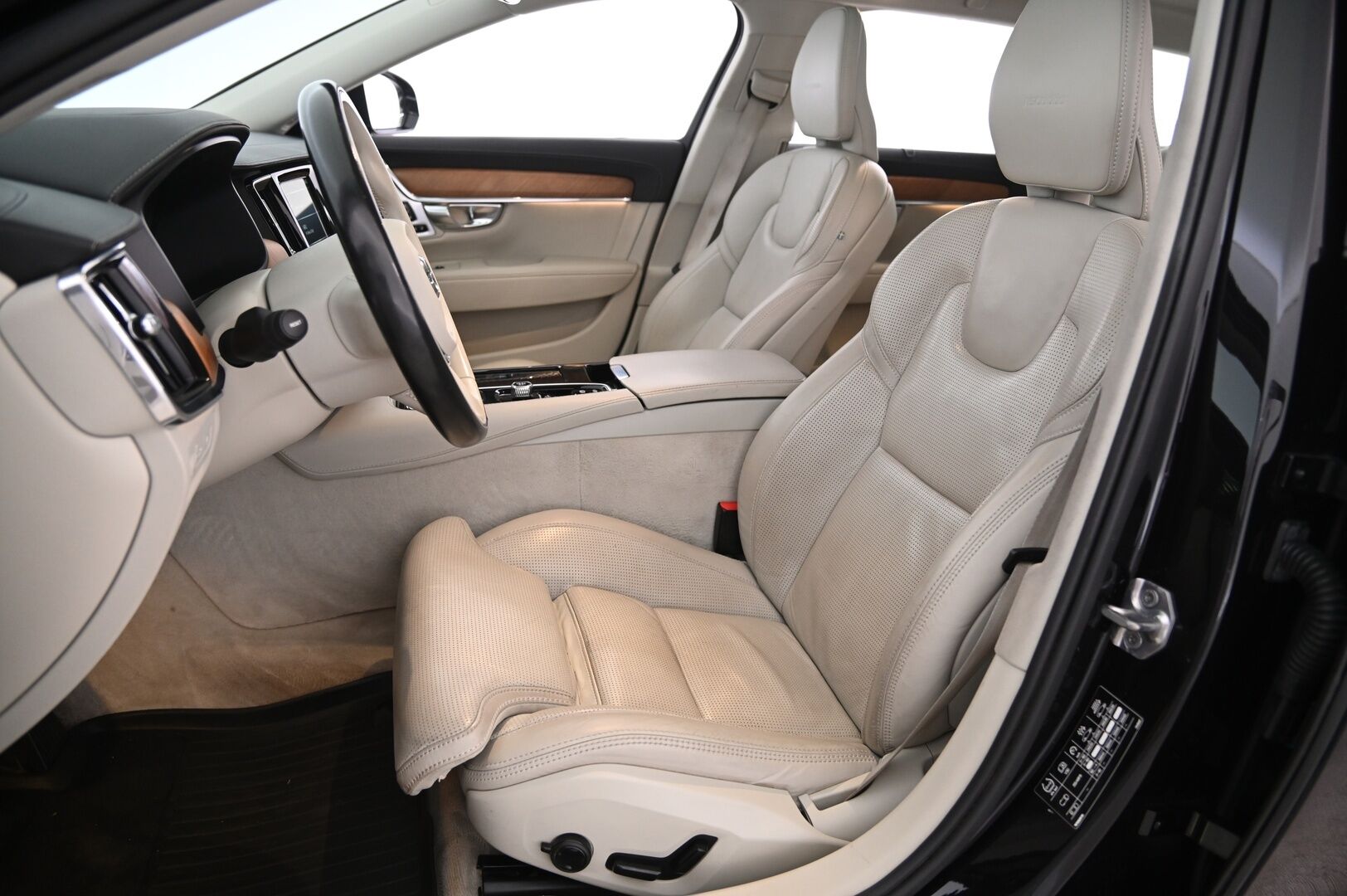 Volvo V90 2019 T8 AWD Inscription aut - Ilmastoidut & Hierovat Nahat | Webasto | Bowers & Wilkings | BLIS | Muistipenkit | ACC | Panorama | Koukku | S-Luukku | 360 Kamera | HUIPPU VARUSTEET