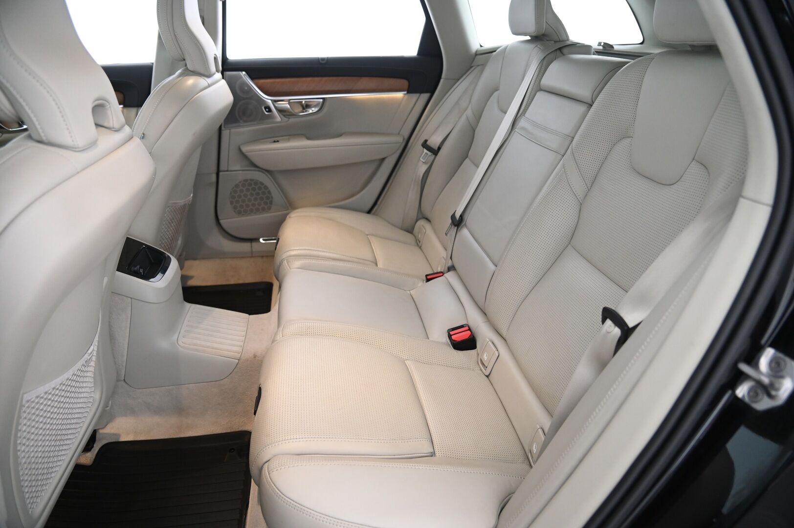 Volvo V90 2019 T8 AWD Inscription aut - Ilmastoidut & Hierovat Nahat | Webasto | Bowers & Wilkings | BLIS | Muistipenkit | ACC | Panorama | Koukku | S-Luukku | 360 Kamera | HUIPPU VARUSTEET