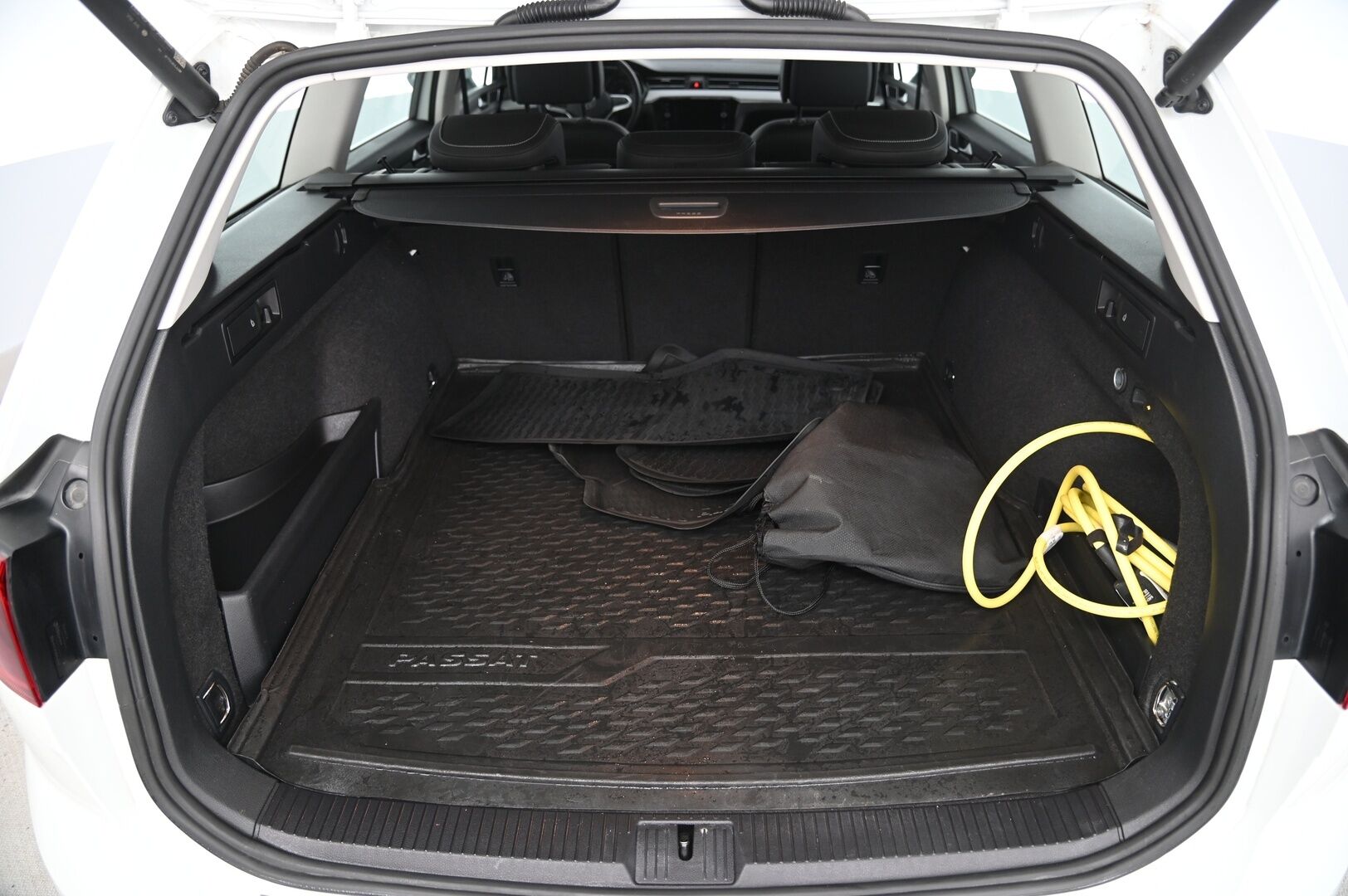 Volkswagen Passat 2021 13 kWh, Variant GTE-Plug-In Hybrid 160kW *Webasto / Acc / P.kamera / Navi / S.Kontti* - 2xRenkaat / Kaukovaloautomatiikka / Koukku