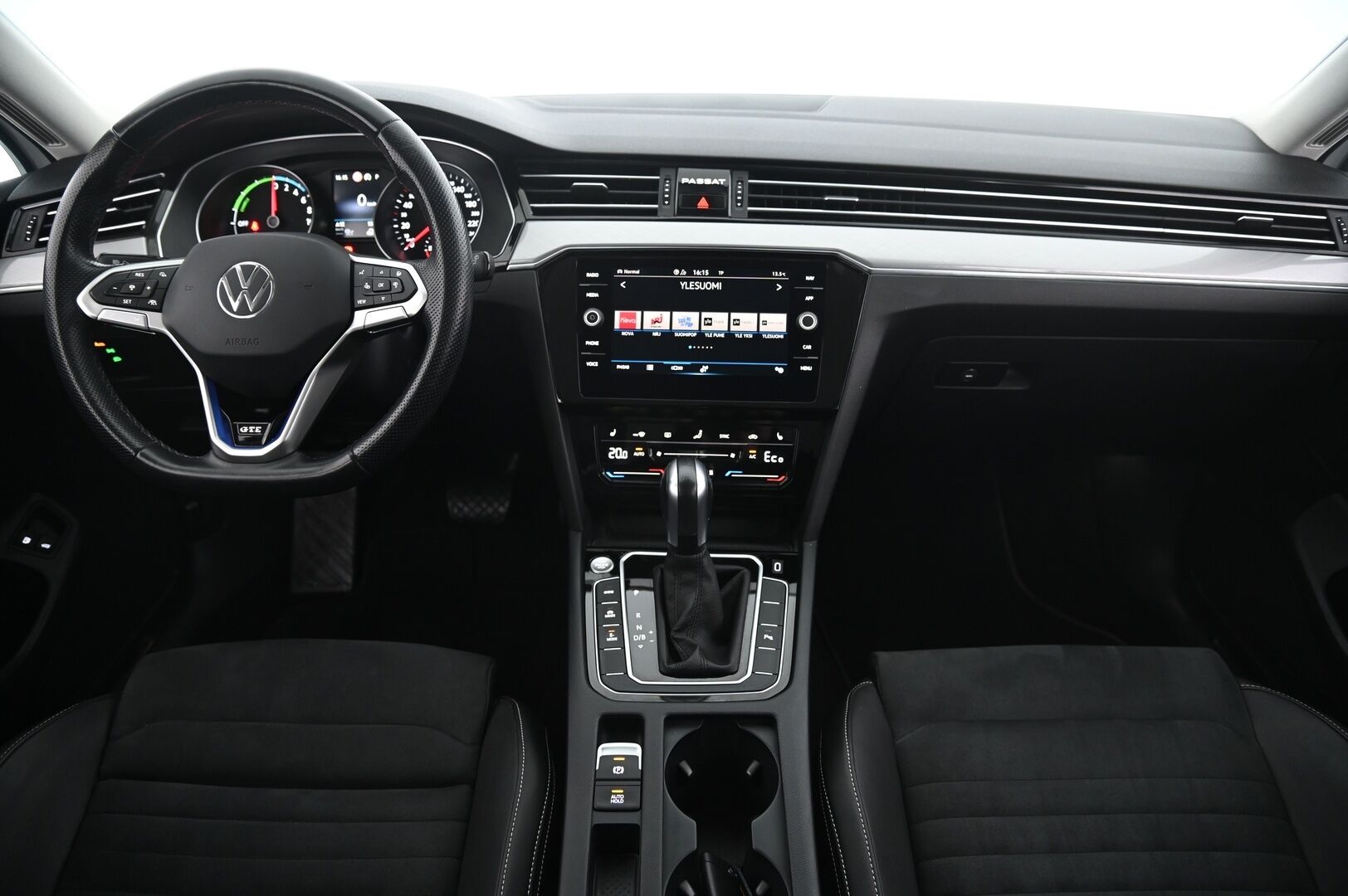 Volkswagen Passat 2021 13 kWh, Variant GTE-Plug-In Hybrid 160kW *Webasto / Acc / P.kamera / Navi / S.Kontti* - 2xRenkaat / Kaukovaloautomatiikka / Koukku