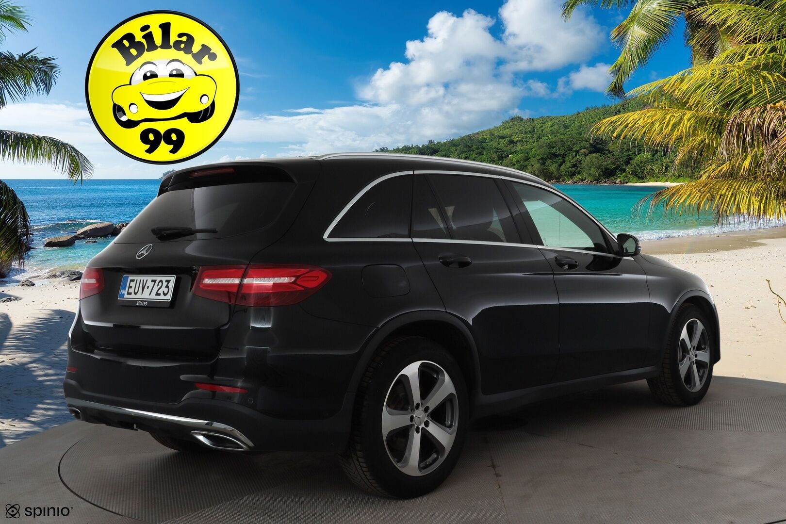 Mercedes-Benz GLC 2018 220 d 4Matic A Premium Business AMG *Vakkari / Panorama / Webasto / Koukku / P.tutkat / Puolisähköt sporttipenkit* - KATSO HUOKEA HINTA! / Kahdet OEM vanteet / AMG Ulko ja-Sisä / Hyvät varusteet