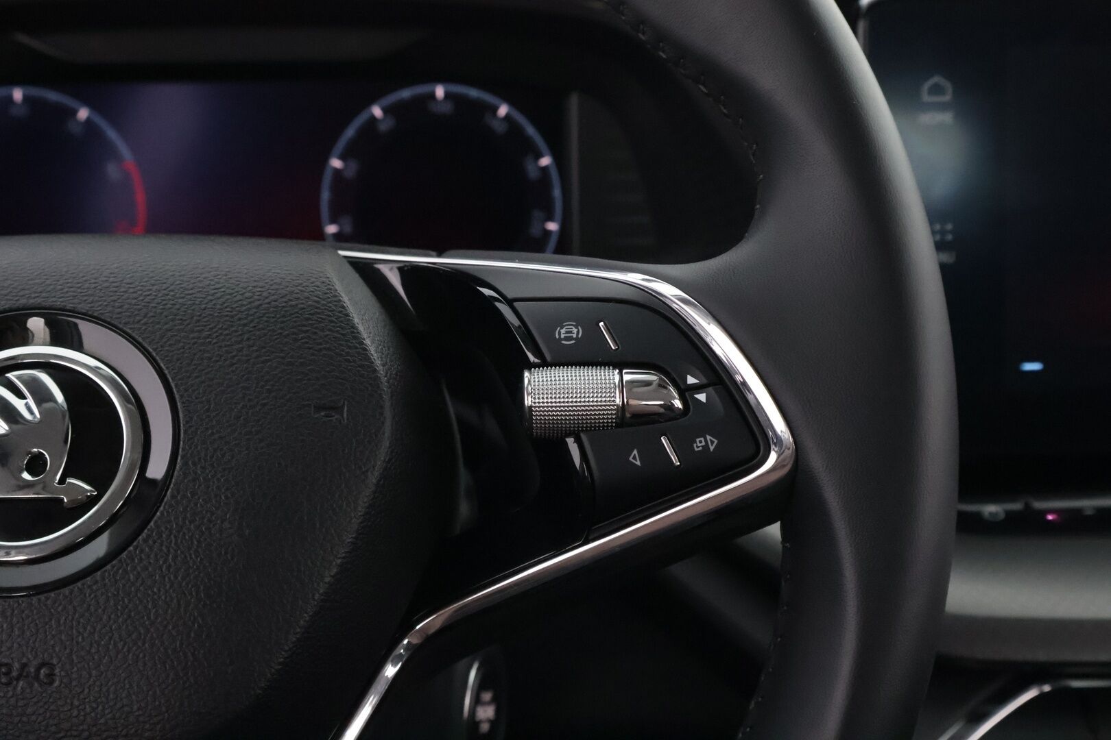 Skoda Octavia 2024 1.0 TSI Ambition * Suomiauto / Digimittari / Lohko & Sisäpistoke / Adapt.LED / Apple&Android / Vähän ajettu! - Facelift / Katso hinta / Juuri tullut Tampereelle!