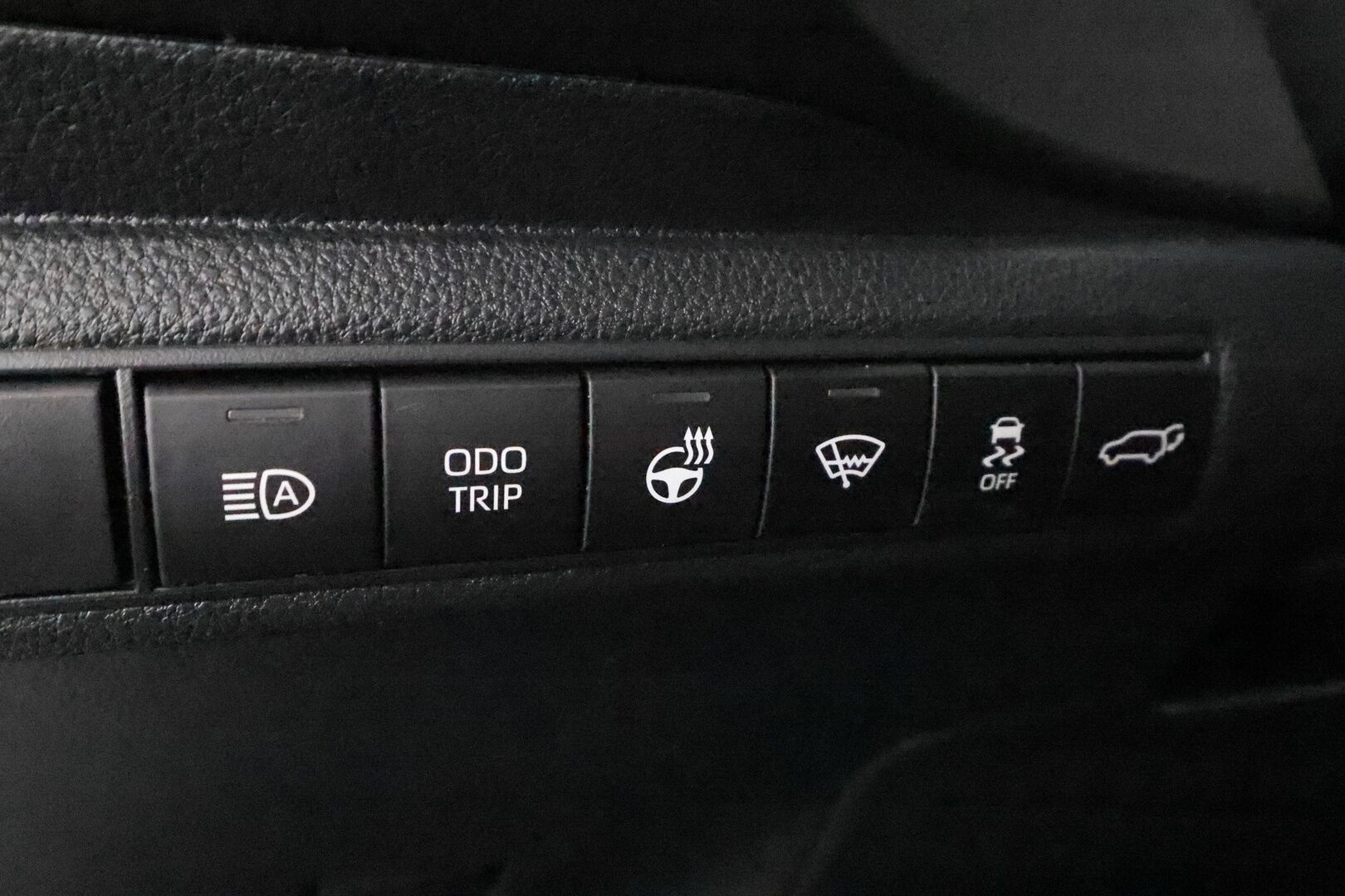 Toyota Corolla 2023 Touring Sports 2,0 Hybrid Style - | ACC | Facelift | Osanahat | LDA | BSM | PDA | P.kamera ja tutkat | Keyless | Lämm. ratti | Digimittaristo | Lohko+sisälämmitin | Merkkihuollettu |