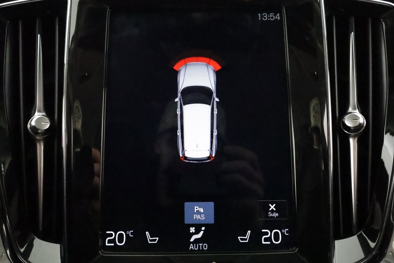 Volvo V60 2019 D3 Momentum aut - | Webasto | Koukku | ACC | LED | P.Tutkat | Navi | Kaistavahti | Digimittaristo | HP Audio | Kahdet renkaat |