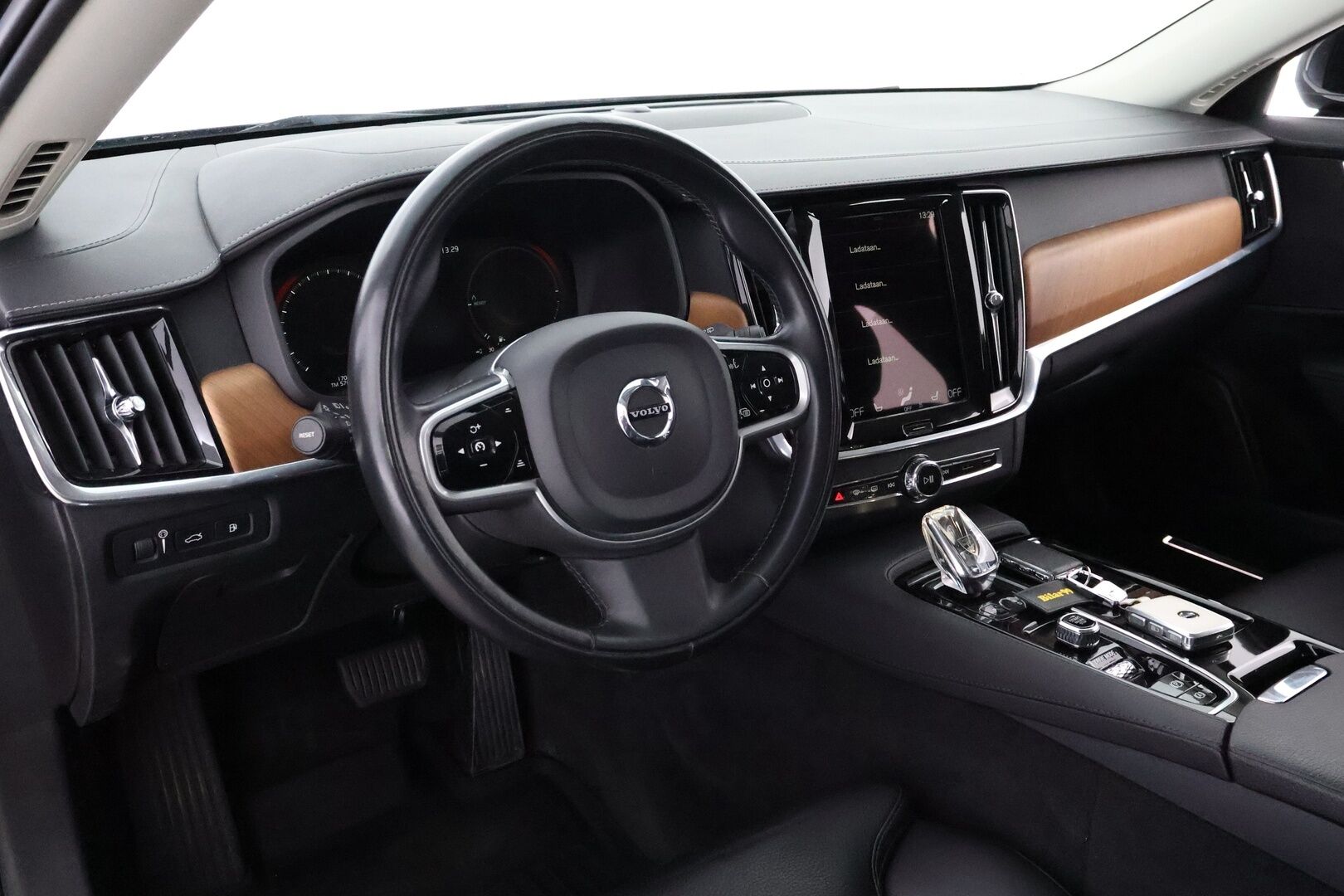 Volvo V90 2020 T8 TwE AWD Inscription aut * Webasto / Adapt.Vakkari / Nahkasisusta / Vetokoukku / Ratinlämmitys / Muistipenkki - Jakopää hiljattain tehty / Hyvin huollettu / Akku kuntotarkastettu