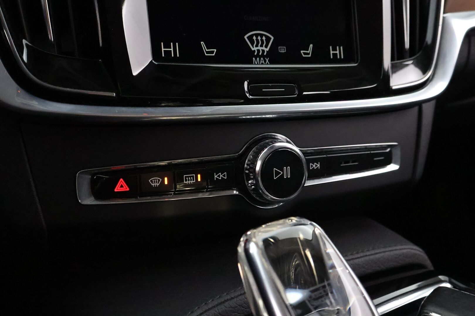 Volvo V90 2020 T8 TwE AWD Inscription aut * Webasto / Adapt.Vakkari / Nahkasisusta / Vetokoukku / Ratinlämmitys / Muistipenkki - Jakopää hiljattain tehty / Hyvin huollettu / Akku kuntotarkastettu