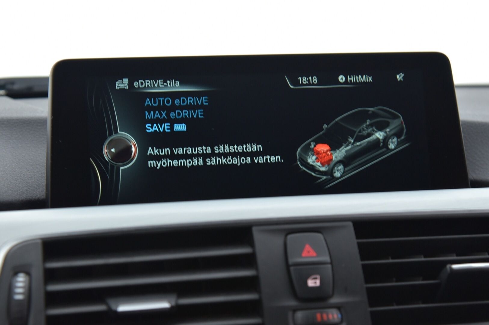 BMW 330 2016 F30 Sedan 330e A M Sport *Adapt. vakkari / Proffa navi / Sport-penkit* - Tulossa Myyntiin !