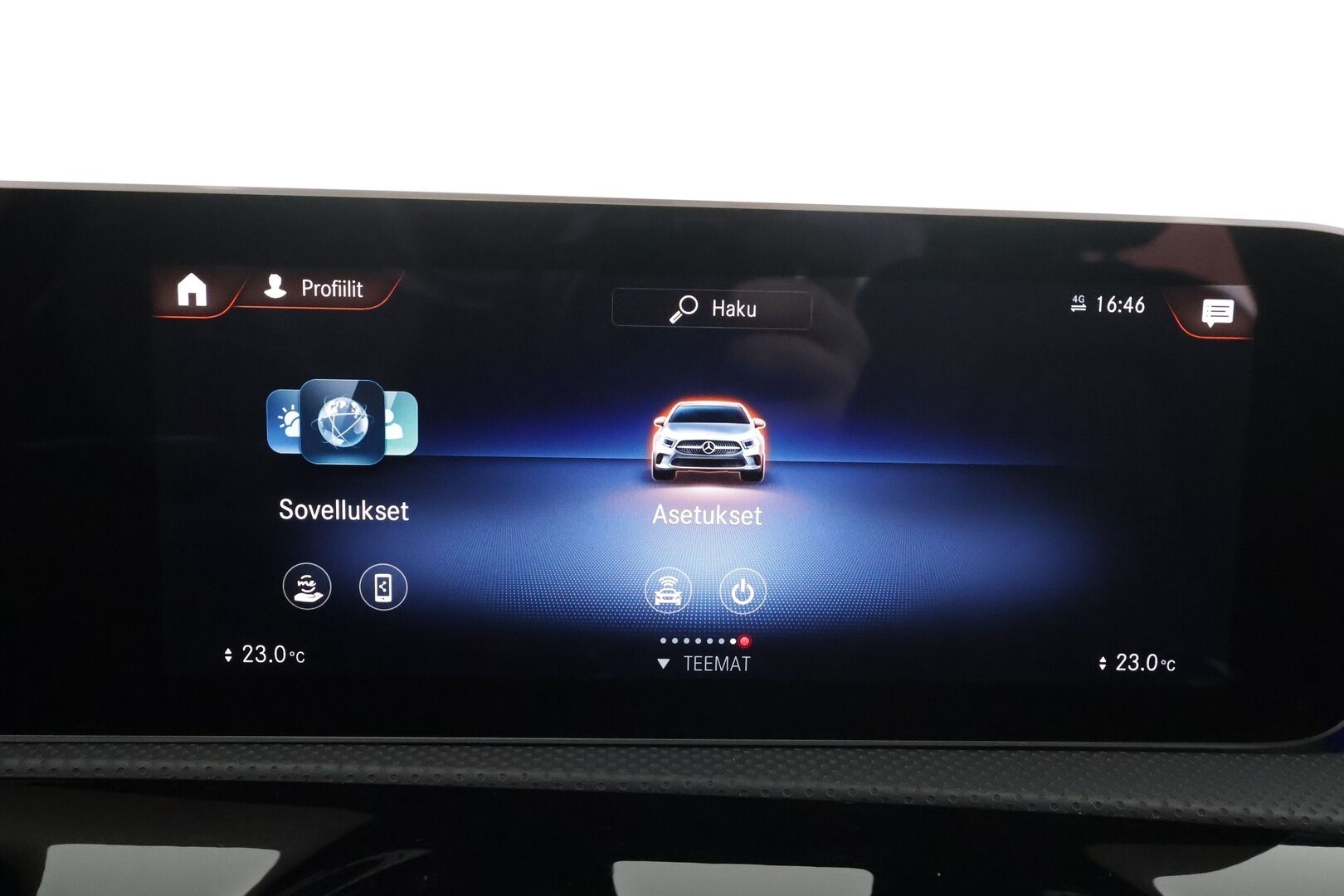 Mercedes-Benz A 2019 250e A sedan Business Style EQ Power * Distronic + / Multibeam / Sporttinahat Muistilla / 360° / HUD / Navi / Keyless * - Akku kuntotarkastettu SoH 95,9% / Kahdet renkaat aluvanteilla - HULLUT AVAJAISHULINAT KORKOTARJOUS 3,29 %