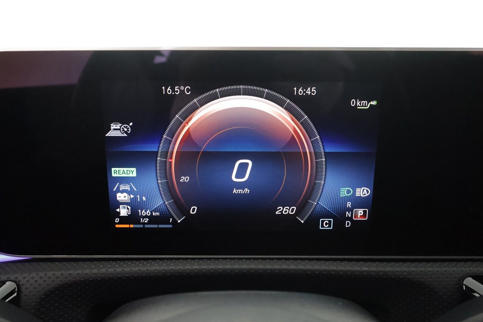 Mercedes-Benz A 2019 250e A sedan Business Style EQ Power * Distronic + / Multibeam / Sporttinahat Muistilla / 360° / HUD / Navi / Keyless * - Akku kuntotarkastettu SoH 95,9% / Kahdet renkaat aluvanteilla