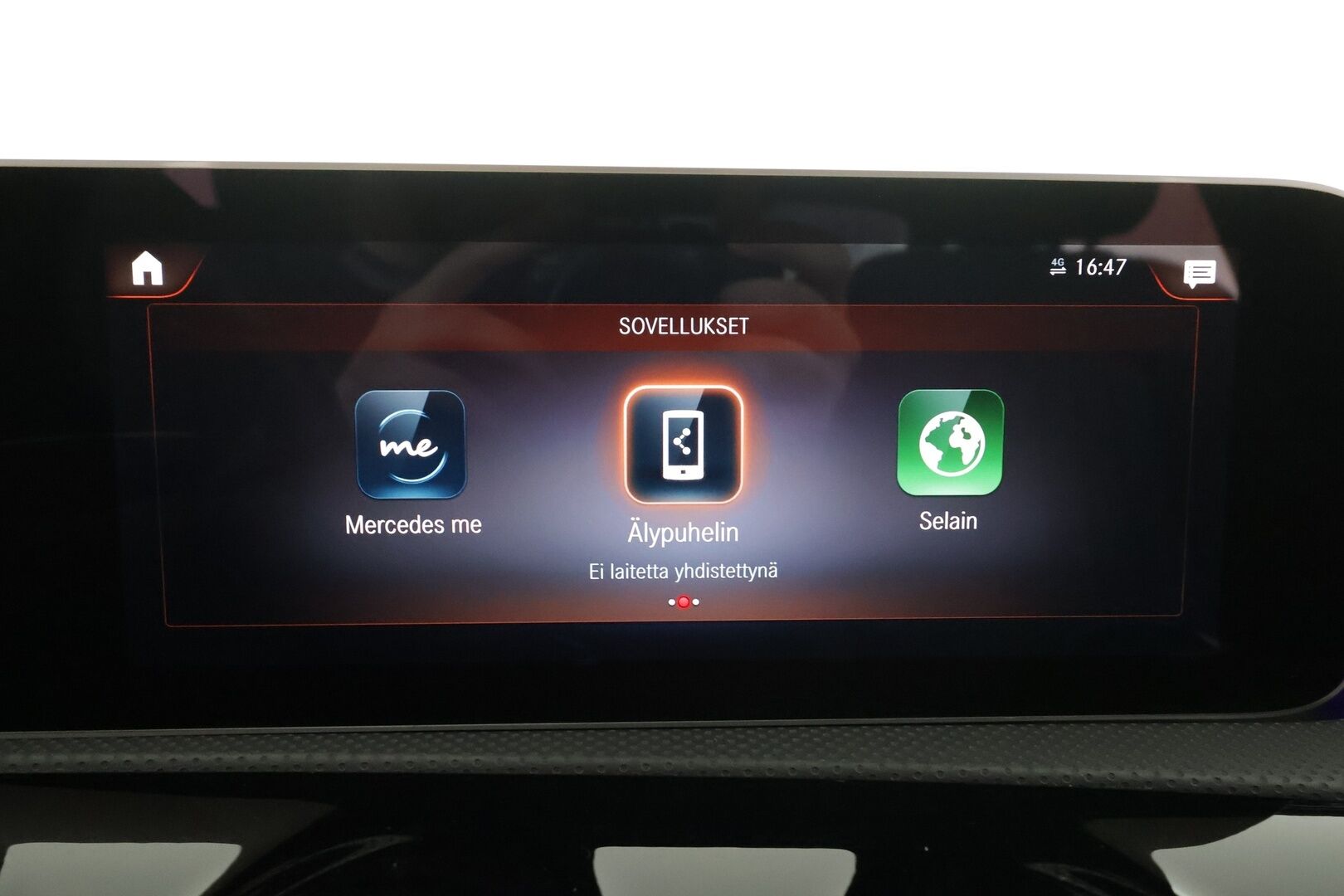 Mercedes-Benz A 2019 250e A sedan Business Style EQ Power * Distronic + / Multibeam / Sporttinahat Muistilla / 360° / HUD / Navi / Keyless * - Akku kuntotarkastettu SoH 95,9% / Kahdet renkaat aluvanteilla - HULLUT AVAJAISHULINAT KORKOTARJOUS 3,29 %