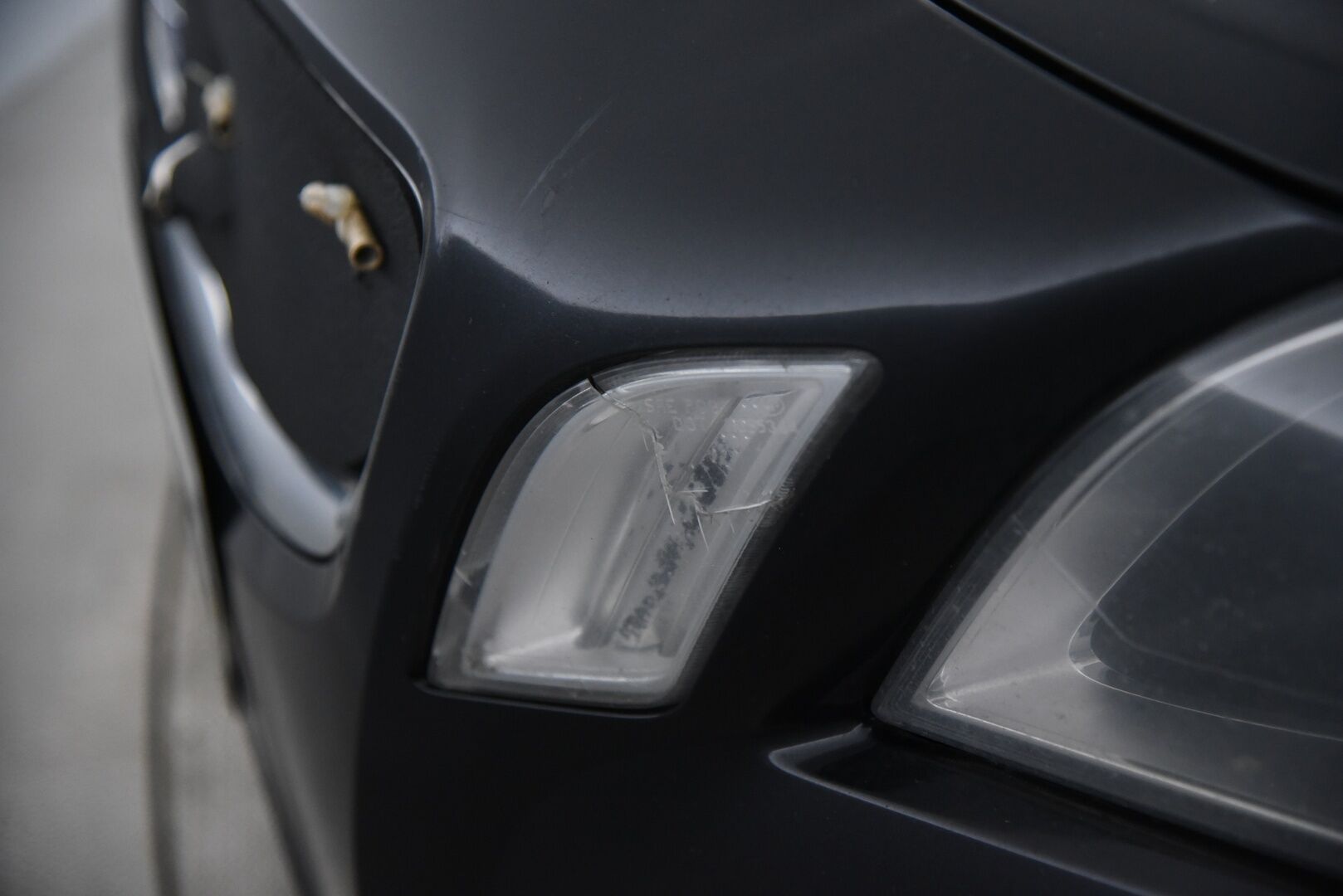 Volvo S60 2012 D5 AWD Momentum Business aut / Lohkolämm. / Nahat / 2x renkaat / Huoltokirja - YritysOutlet - Myydään vain yrityksille - Suomi auto / Jakopää vaihdettu 2022!