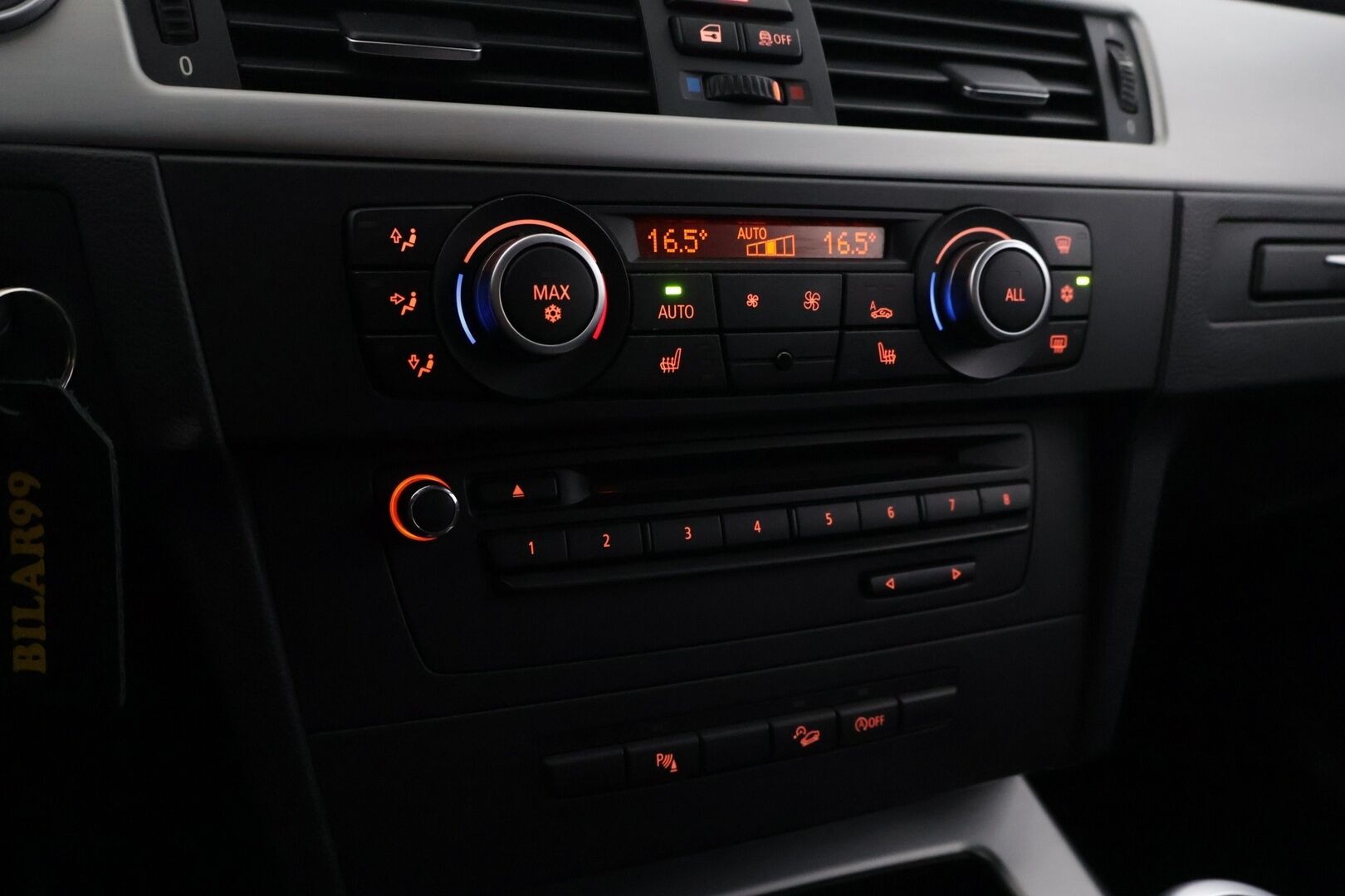 BMW 320 2012 xDrive E91 Touring Limited Business Edition *Sportti penkit / Vakionopeudensäädin / P.Tutkat / NAV* - *Hifit / Musta sisäkattoverhoilu / Xenon* - HULLUT AVAJAISHULINAT KORKOTARJOUS 3,29 %