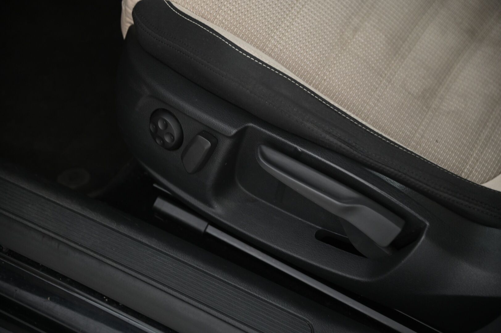 Volkswagen Passat 2008 PASSAT CC  - Myydään vain yrityksille - – Tämä auto myydään YritysOutlet -valikoimasta vain yritykselle