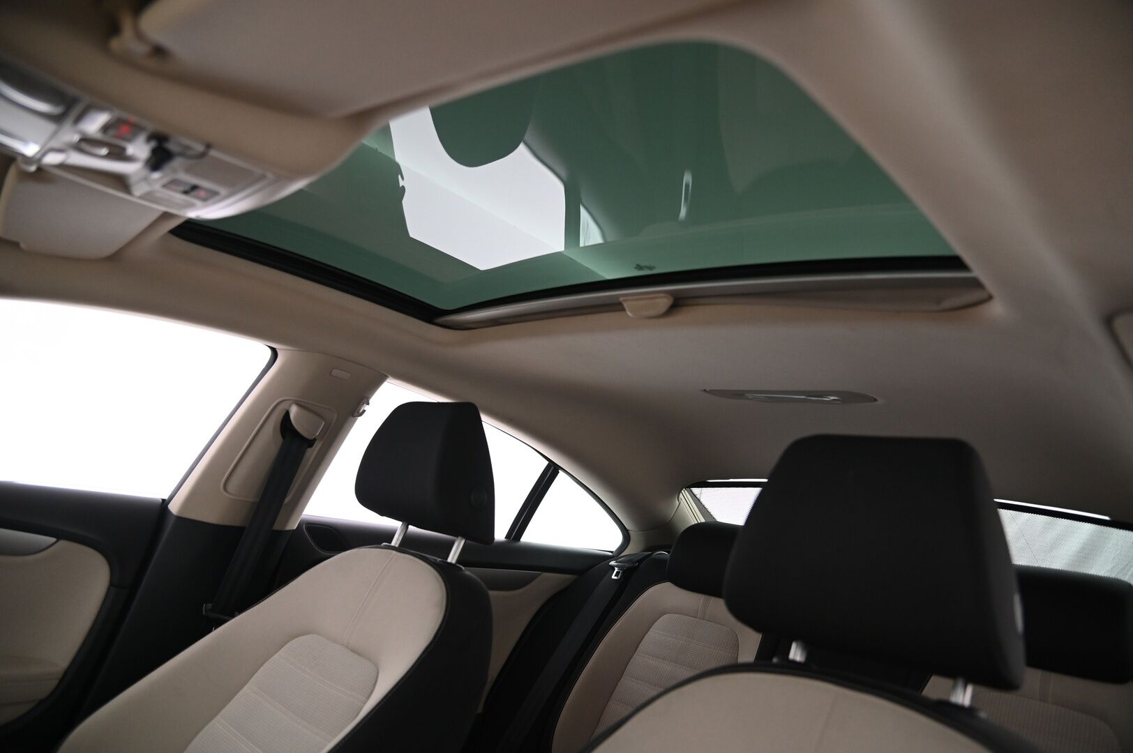 Volkswagen Passat 2008 PASSAT CC  - Myydään vain yrityksille - – Tämä auto myydään YritysOutlet -valikoimasta vain yritykselle