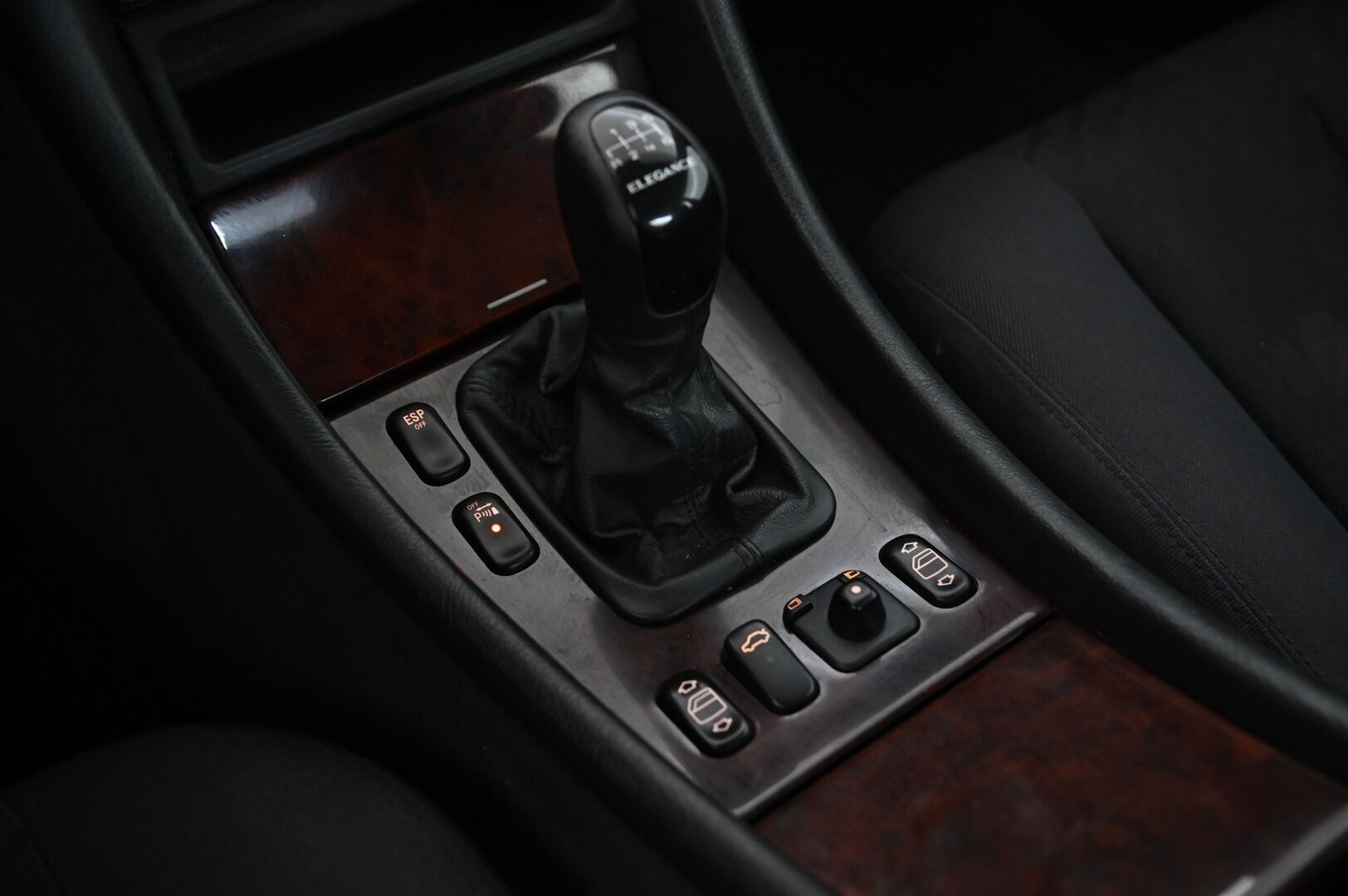 Mercedes-Benz CLK 2001 CLK 200 KOMPRESSOR Coupé (AD) 2ov 1998cm3