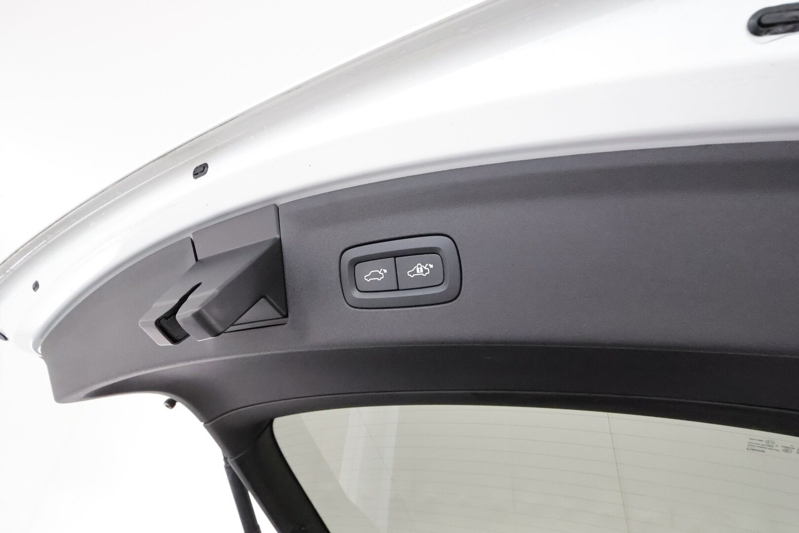 Polestar 2 2021 Launch Edition, 300kW ** Ilmastoidut Nahkapenkit Muistilla / Lasikatto / Lämpöpumppu / Pixel-LED  / Adapt.Vakkari / 360° ** - 3,99 % KORKOTARJOUS TÄHÄN AUTOON - Akku kuntotarkastettu / 2x Latauskaapelit / HUIPPU VARUSTEET!