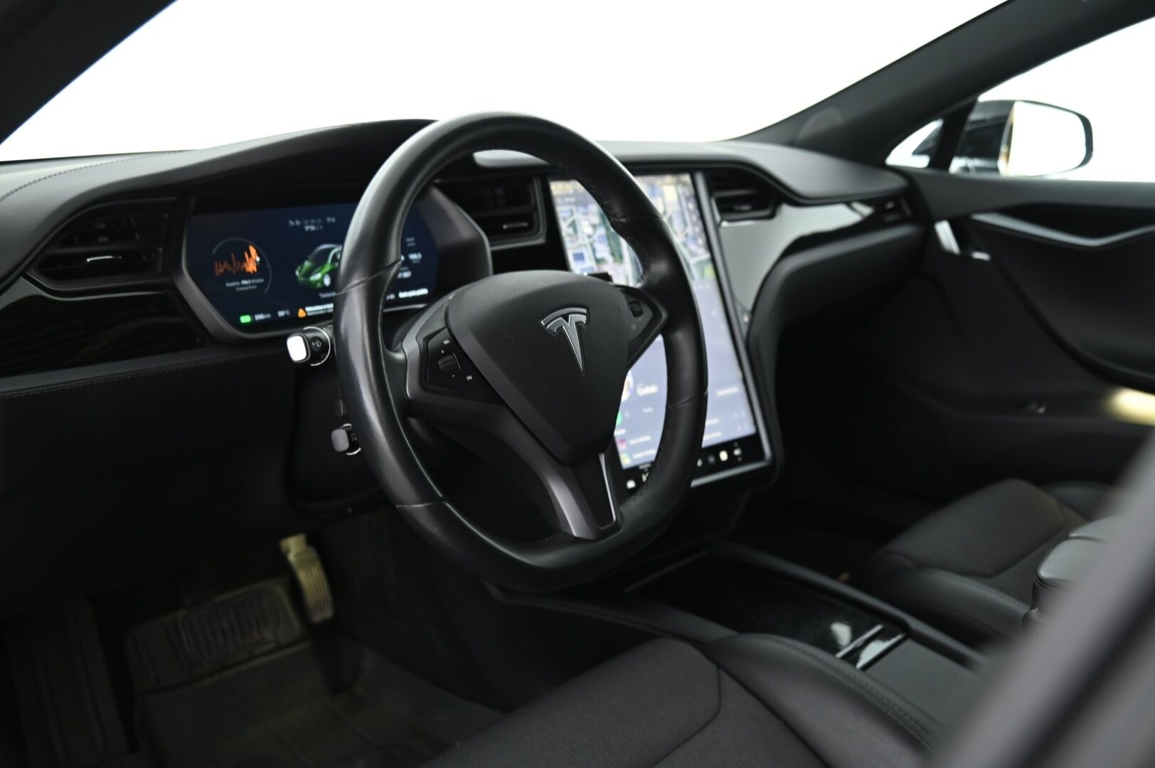 TESLA MODEL S 2018 75D * Myydään vain huutokaupat.com* - Facelift / Premium Connectivity / Ilma-Alusta / Lasikatto / Keyless **