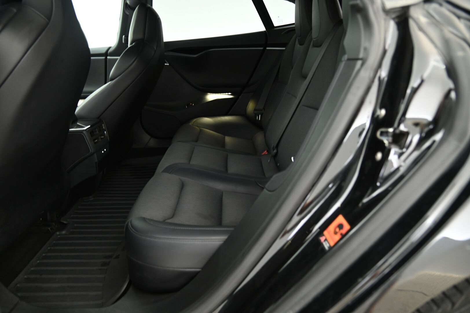 TESLA MODEL S 2018 75D * Myydään vain huutokaupat.com* - Facelift / Premium Connectivity / Ilma-Alusta / Lasikatto / Keyless **