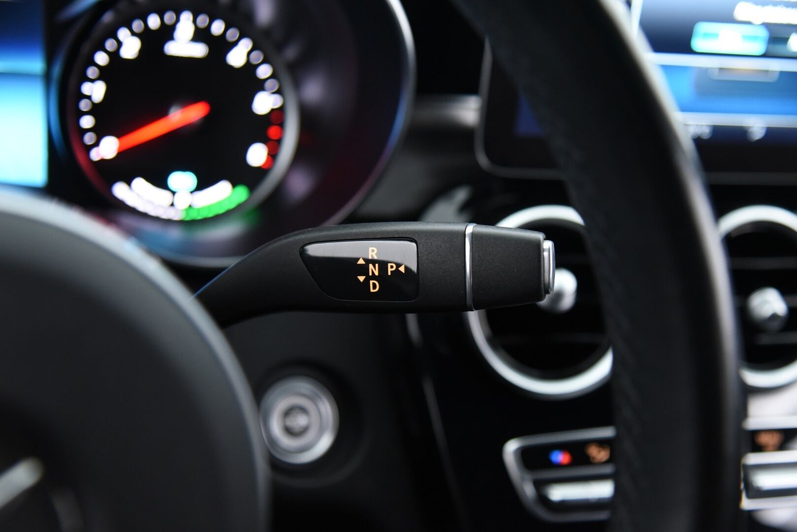 MERCEDES-BENZ C 2021 300de T AMG / Facelift / Vakkari / NAVI / P-tutkat / App-Connect / Sport-Penkit - AMG Sisä- ja ulkopaketilla! - HULLUT JOULUT KORKOTARJOUS 2,49% 