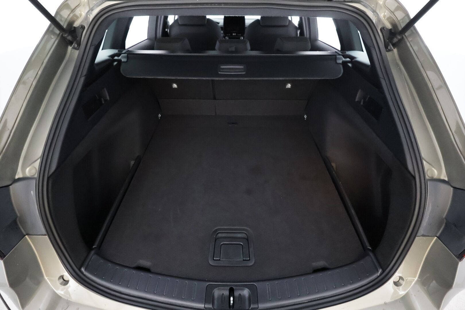 Toyota Corolla 2024 Touring Sports 1,8 Hybrid Active * ACC / LED / P.Kamera / Kaistavahti / Digimittaristo * - 1.Om Suomi-auto / Kahdet renkaat / Merkkihuollettu - HULLUT JOULUT KORKOTARJOUS 2,49% 