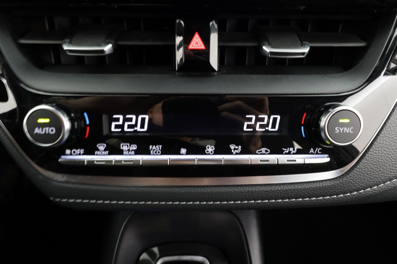 Toyota Corolla 2024 Touring Sports 1,8 Hybrid Active * ACC / LED / P.Kamera / Kaistavahti / Digimittaristo * - 1.Om Suomi-auto / Kahdet renkaat / Merkkihuollettu - HULLUT JOULUT KORKOTARJOUS 2,49% 