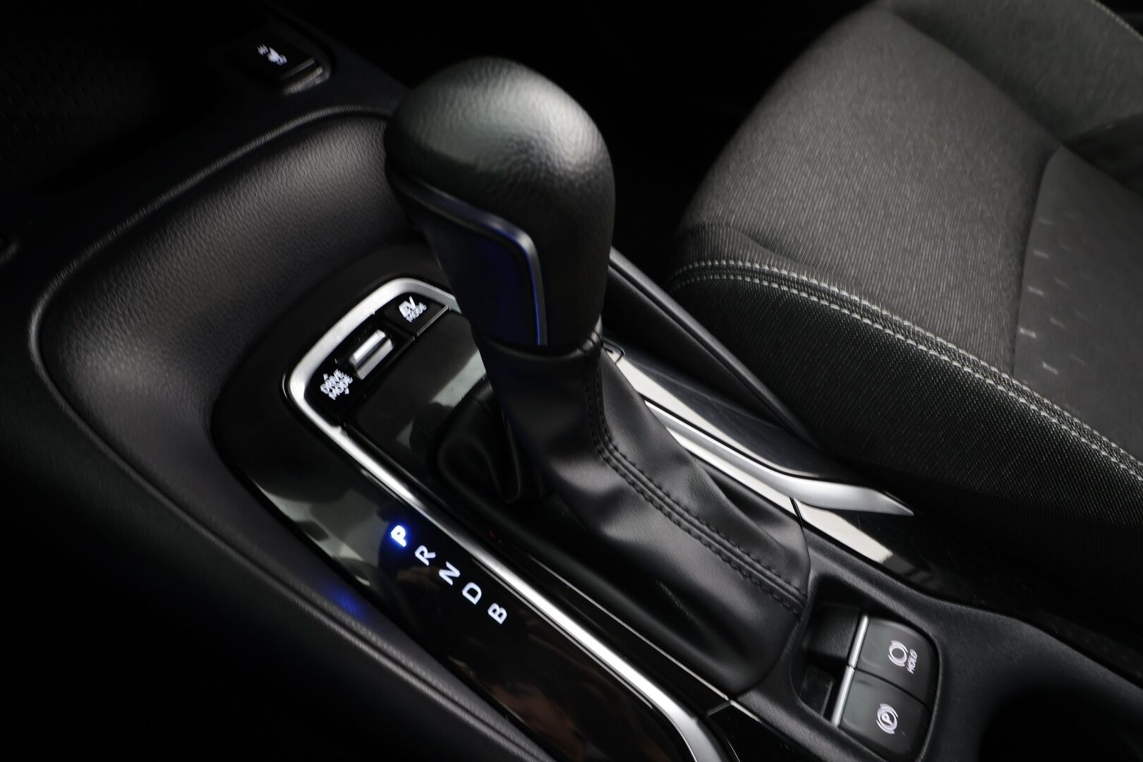 Toyota Corolla 2024 Touring Sports 1,8 Hybrid Active * ACC / LED / P.Kamera / Kaistavahti / Digimittaristo * - 1.Om Suomi-auto / Kahdet renkaat / Merkkihuollettu - HULLUT JOULUT KORKOTARJOUS 2,49% 