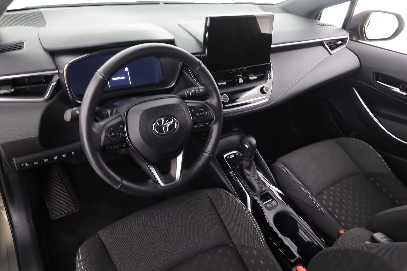 Toyota Corolla 2024 Touring Sports 1,8 Hybrid Active * ACC / LED / P.Kamera / Kaistavahti / Digimittaristo * - 1.Om Suomi-auto / Kahdet renkaat / Merkkihuollettu - HULLUT JOULUT KORKOTARJOUS 2,49% 