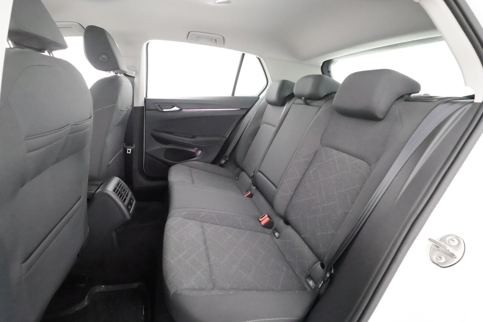 VOLKSWAGEN GOLF 2020 Comfort 1.5 TSI 110kW - | Webasto | ACC | LED | P.Tutkat | Digimittaristo | Kaistavahti | Navi | Merkkihuollot |  